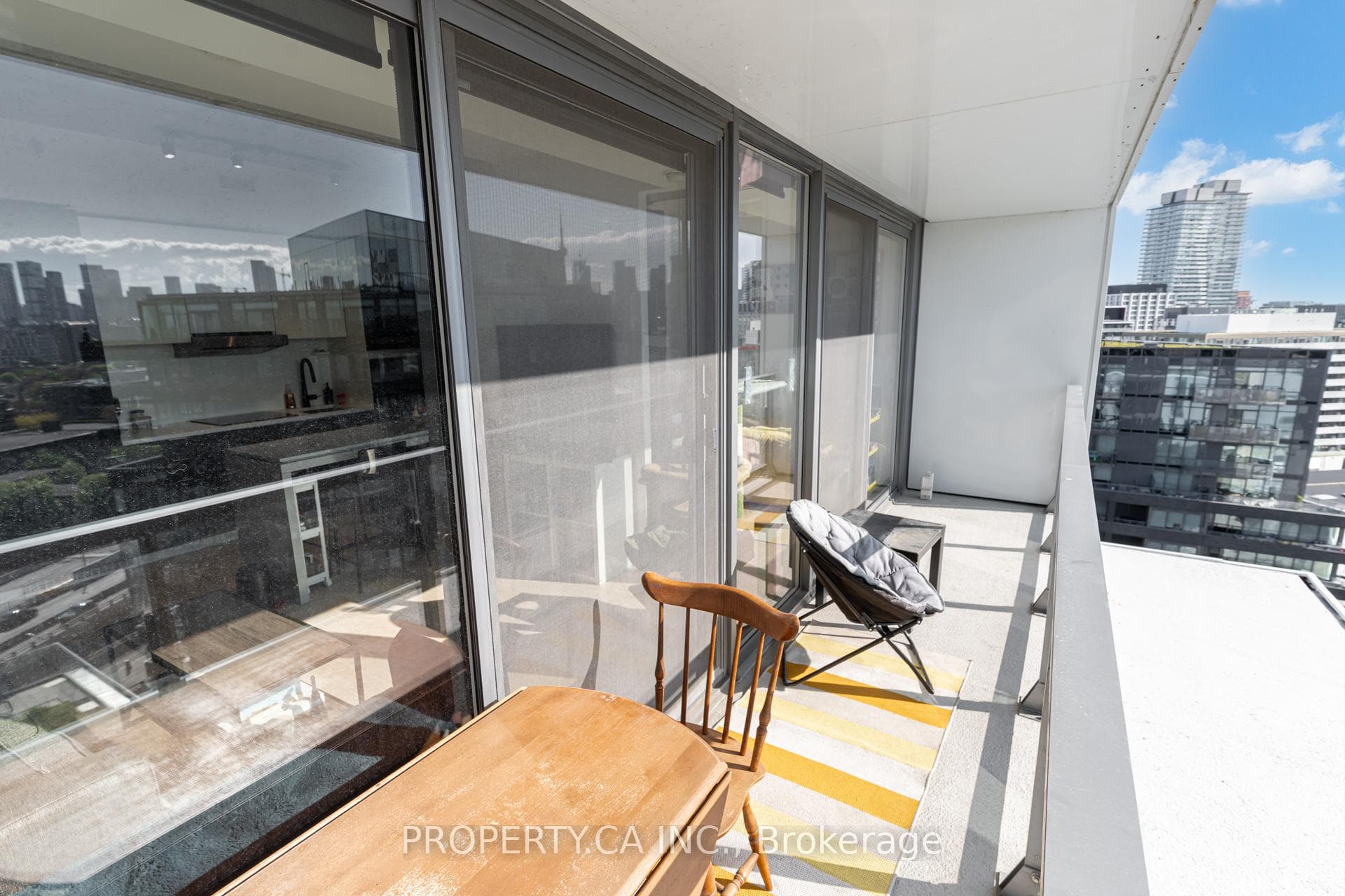 170 Bayview Avenue Unit 1302 photo 8