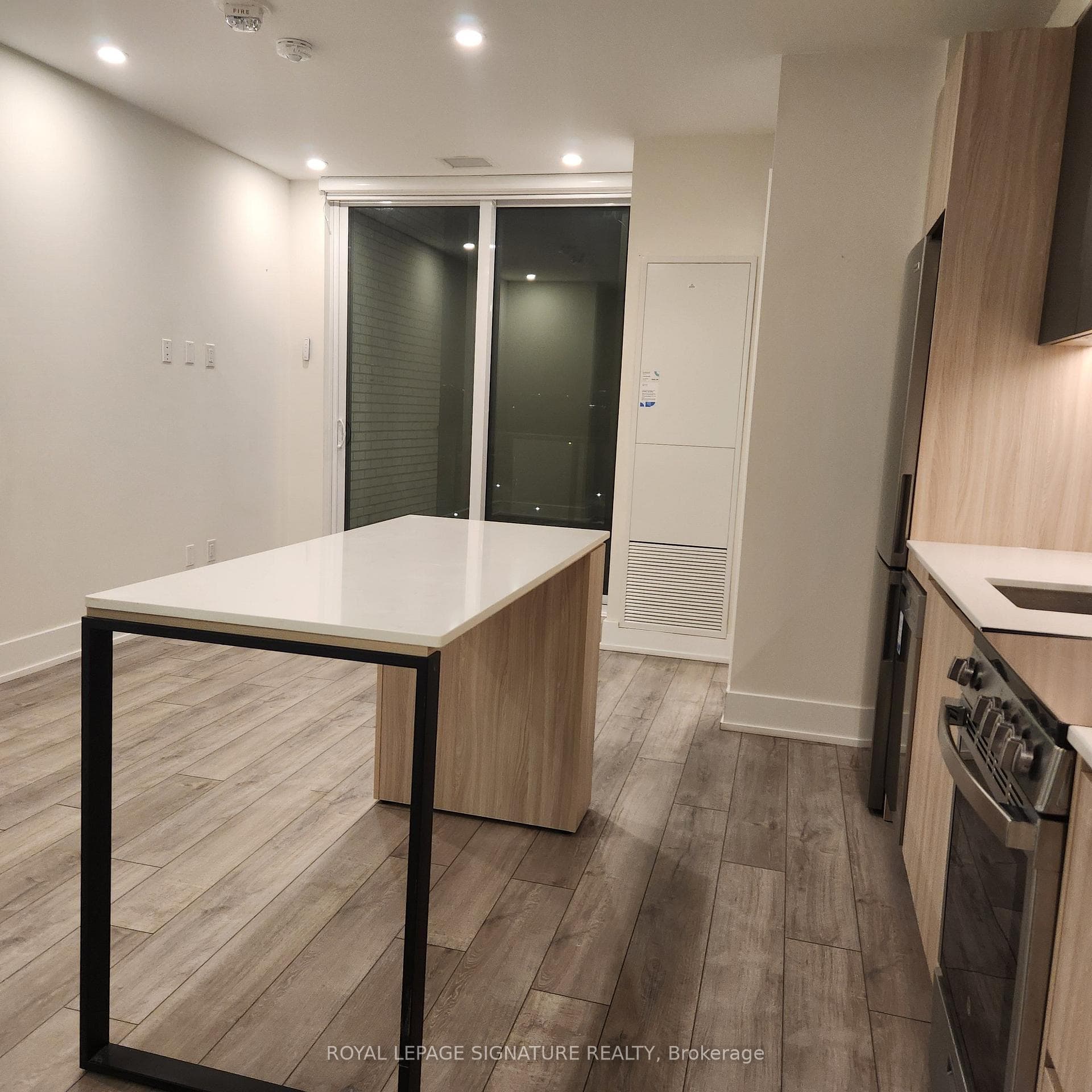 3100 Keele Street Unit 910 photo 8