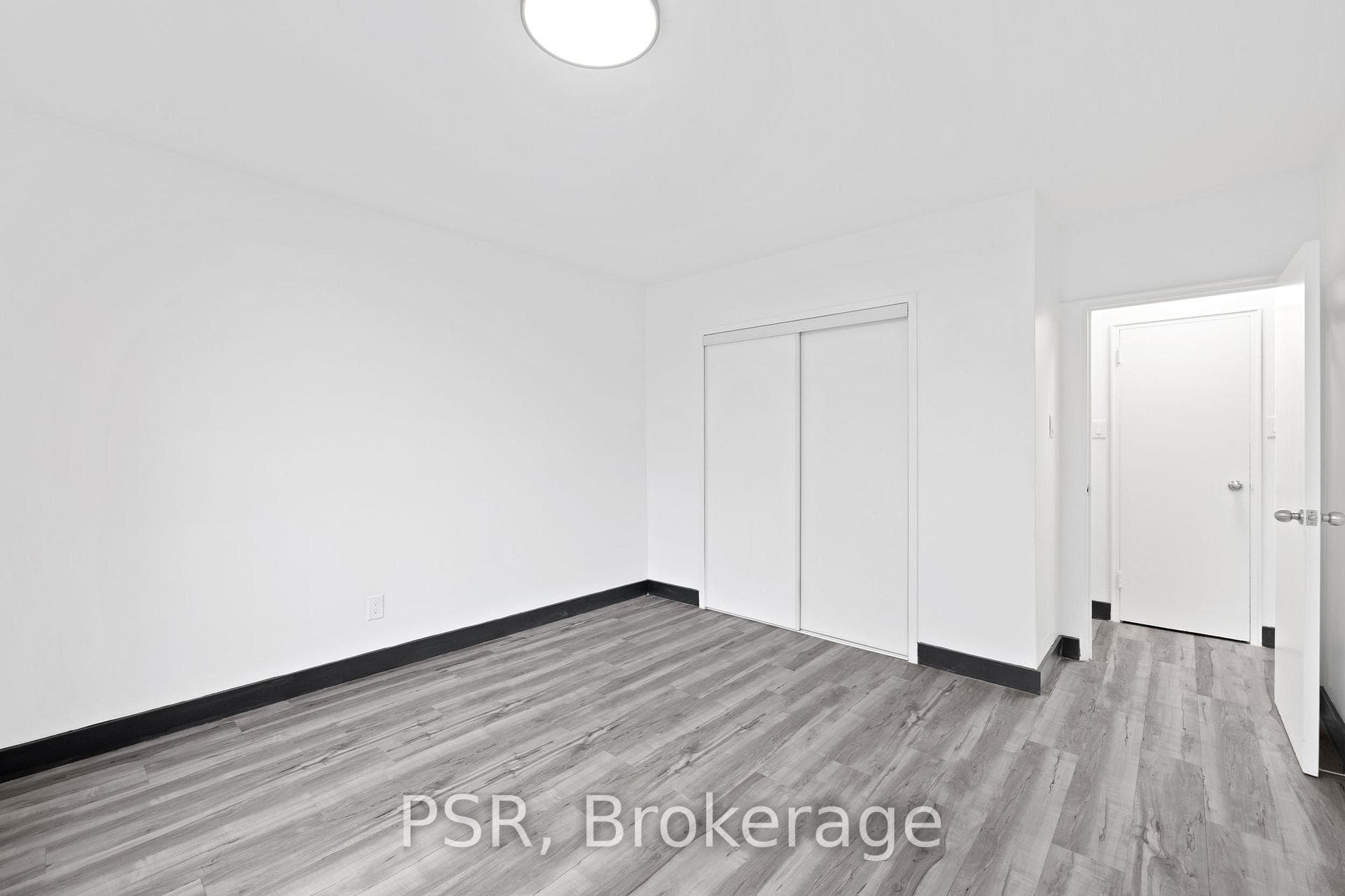 600 Eglinton Avenue Unit 209 photo 14