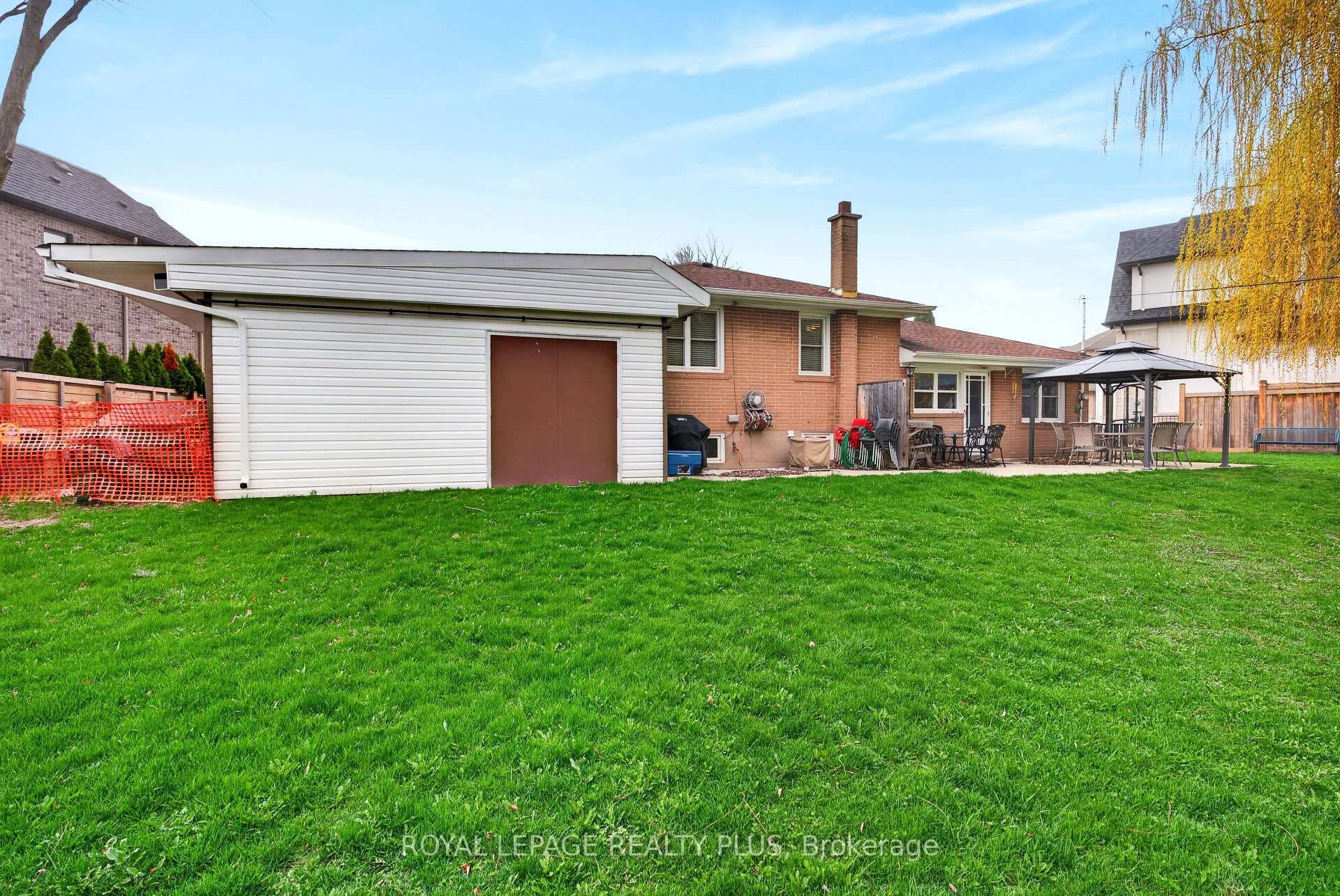 1332 Stanbury Road photo 37