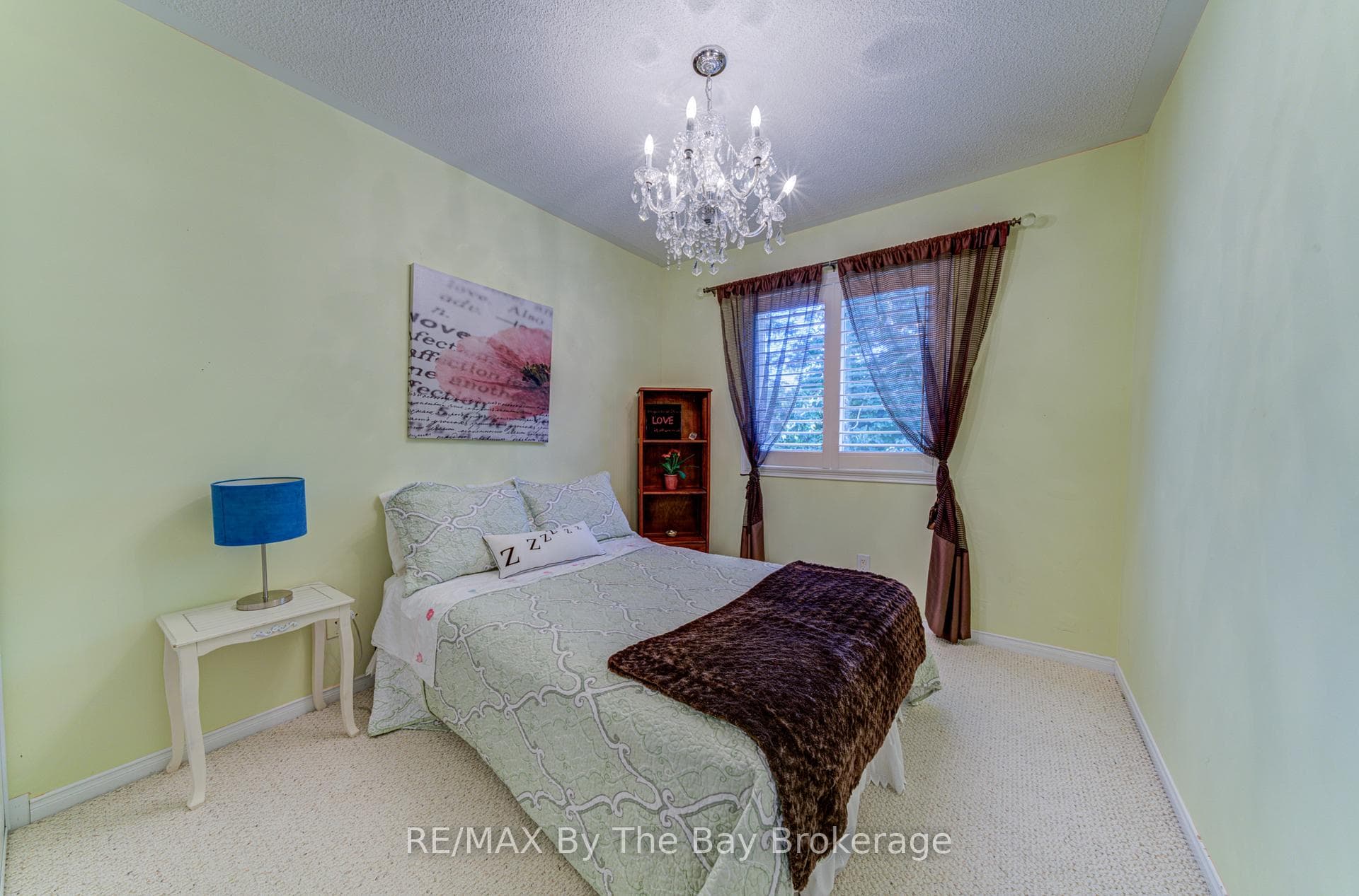 32 Green Briar Drive photo 15