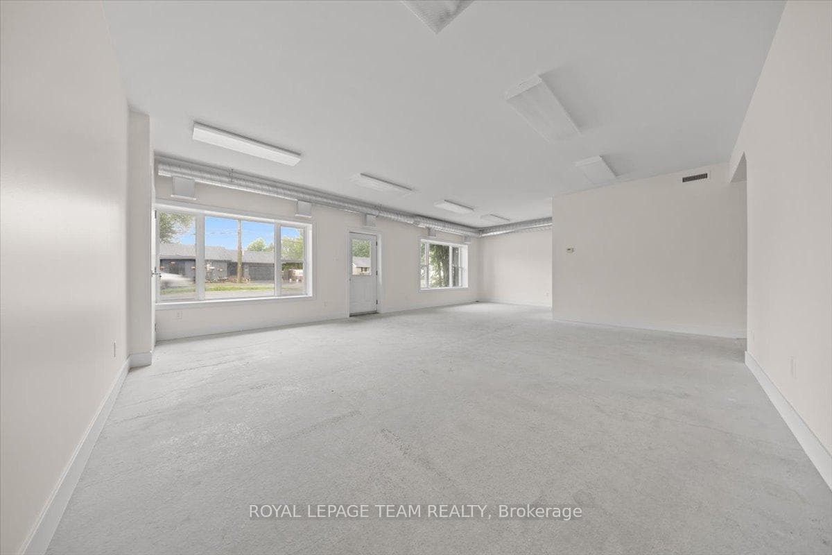5967 Perth Street photo 5