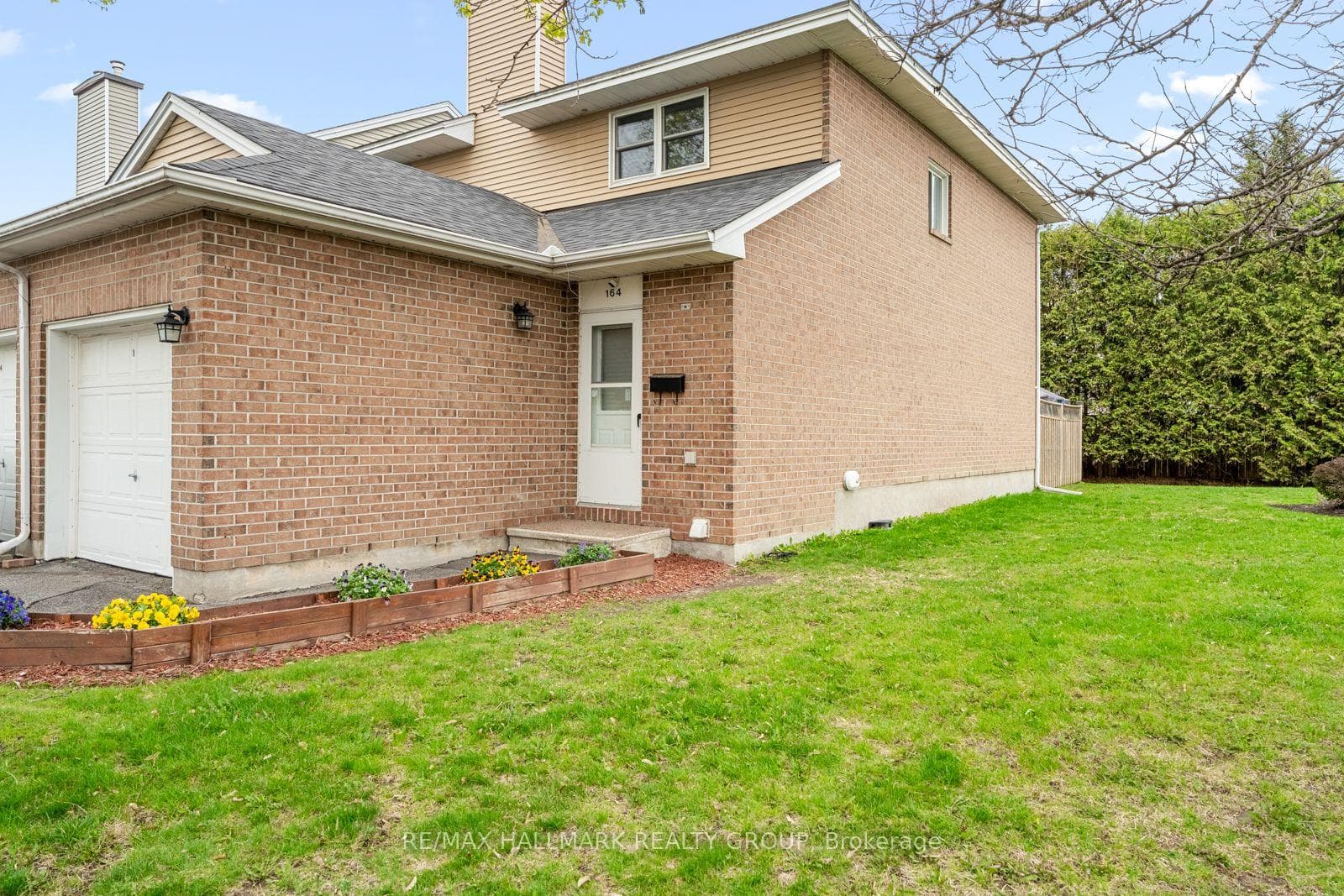 164 Bentbrook Crescent Unit 1 photo 2