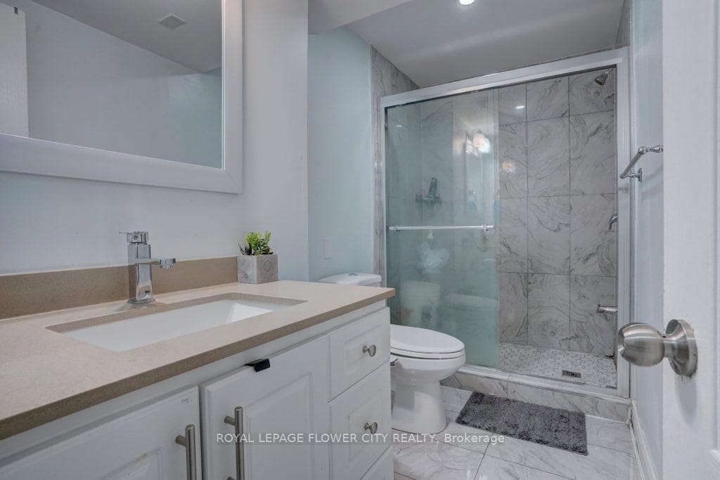 18 Bristol Avenue photo 25