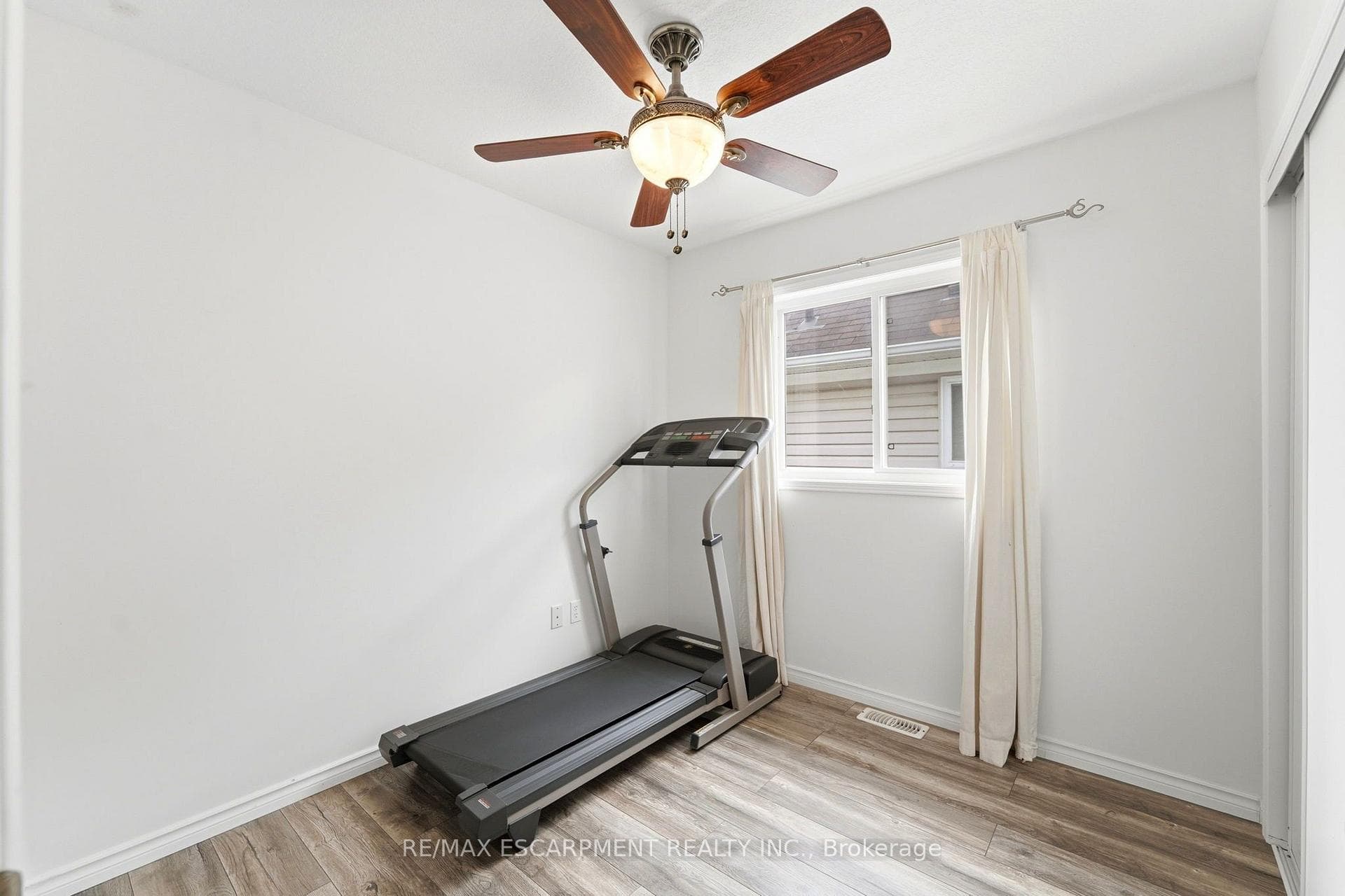 79 Cleghorn Drive photo 28