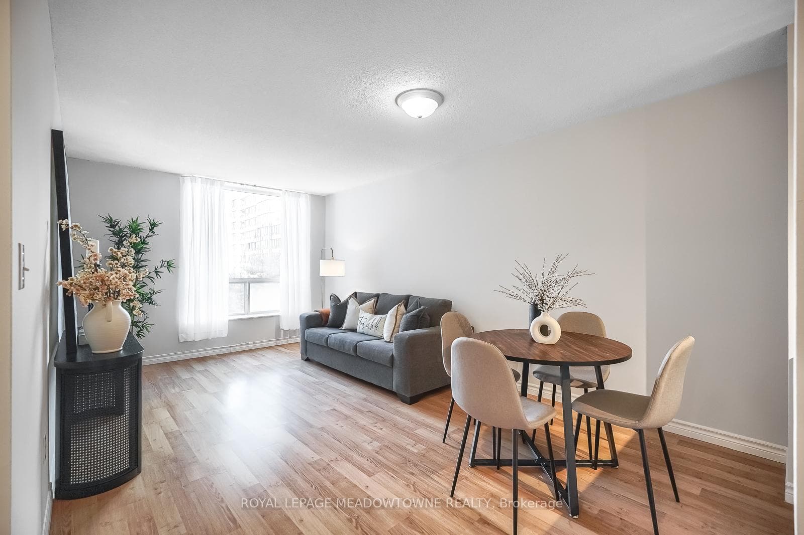 18 Pemberton Avenue Unit 401 photo 27