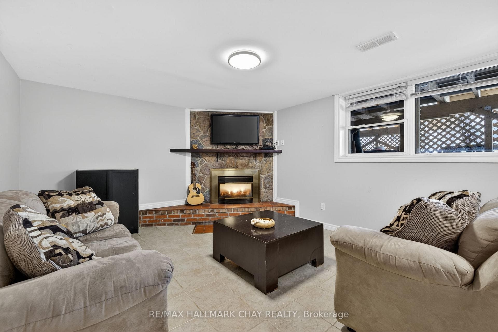 8 Ladywood Drive photo 26
