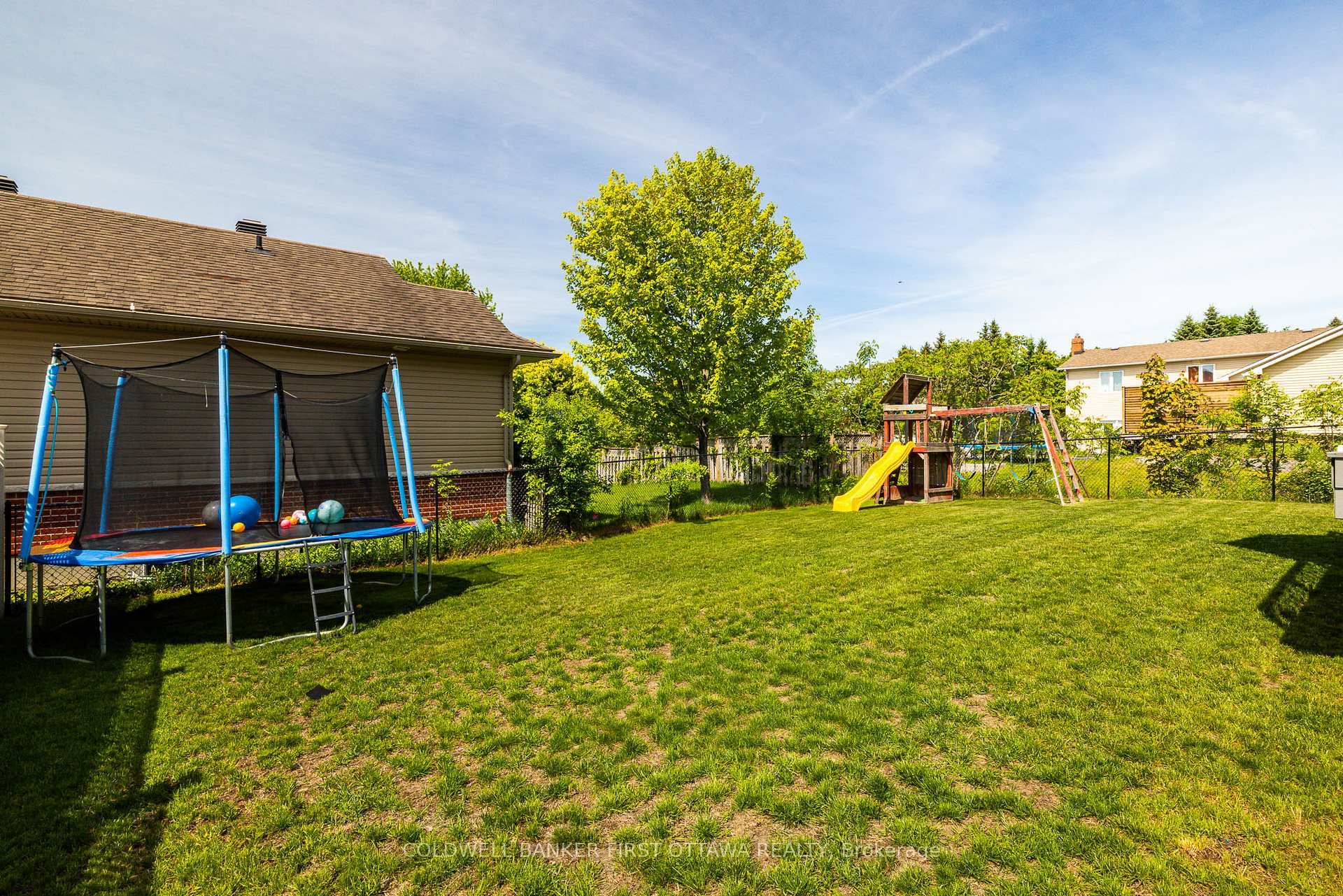 187 GLENNCASTLE Drive photo 48