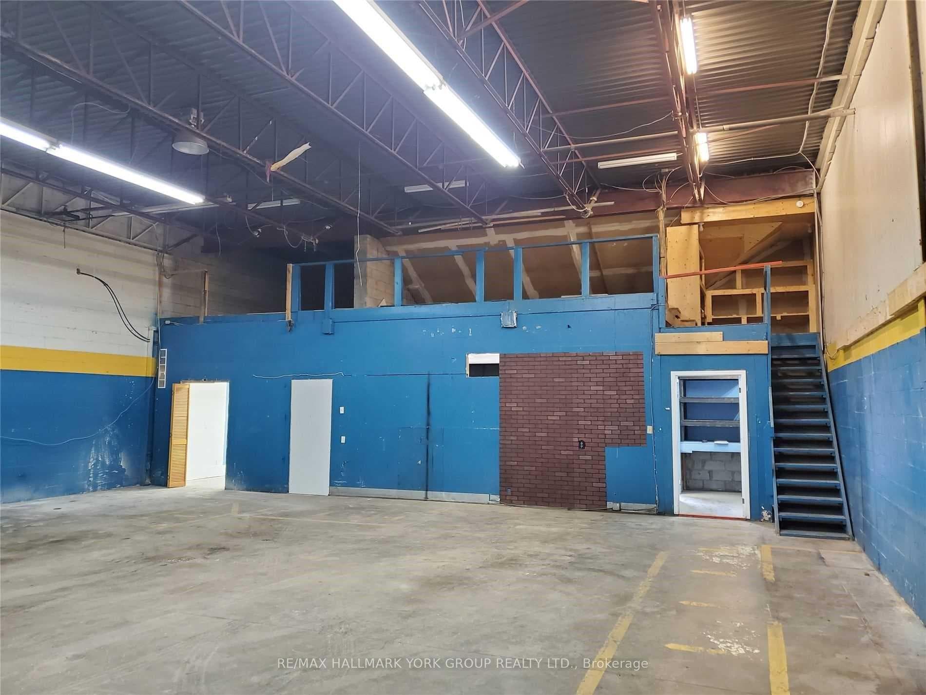 24707 Woodbine Avenue Unit 7A photo 4