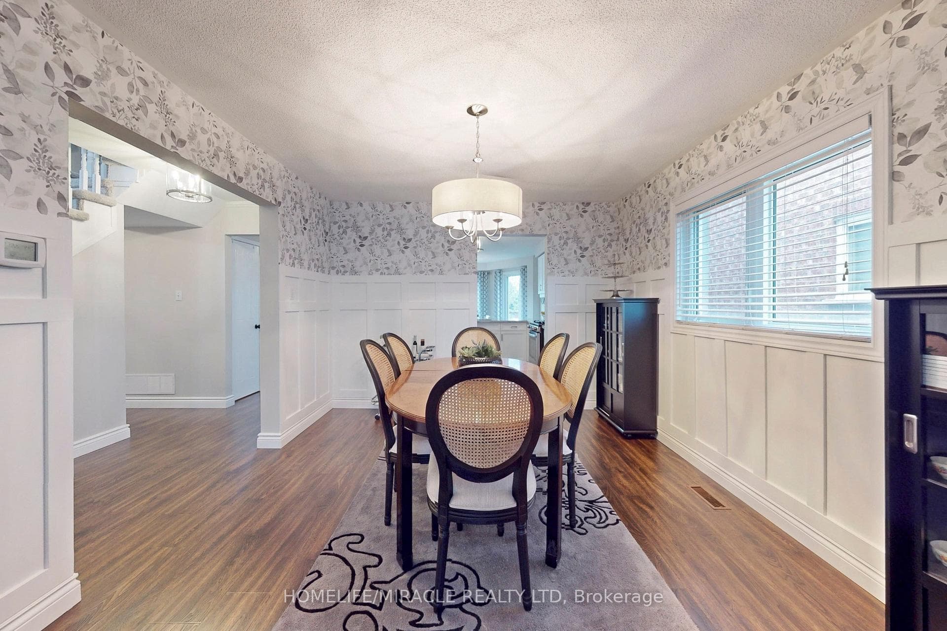 127 Elaine Drive photo 7