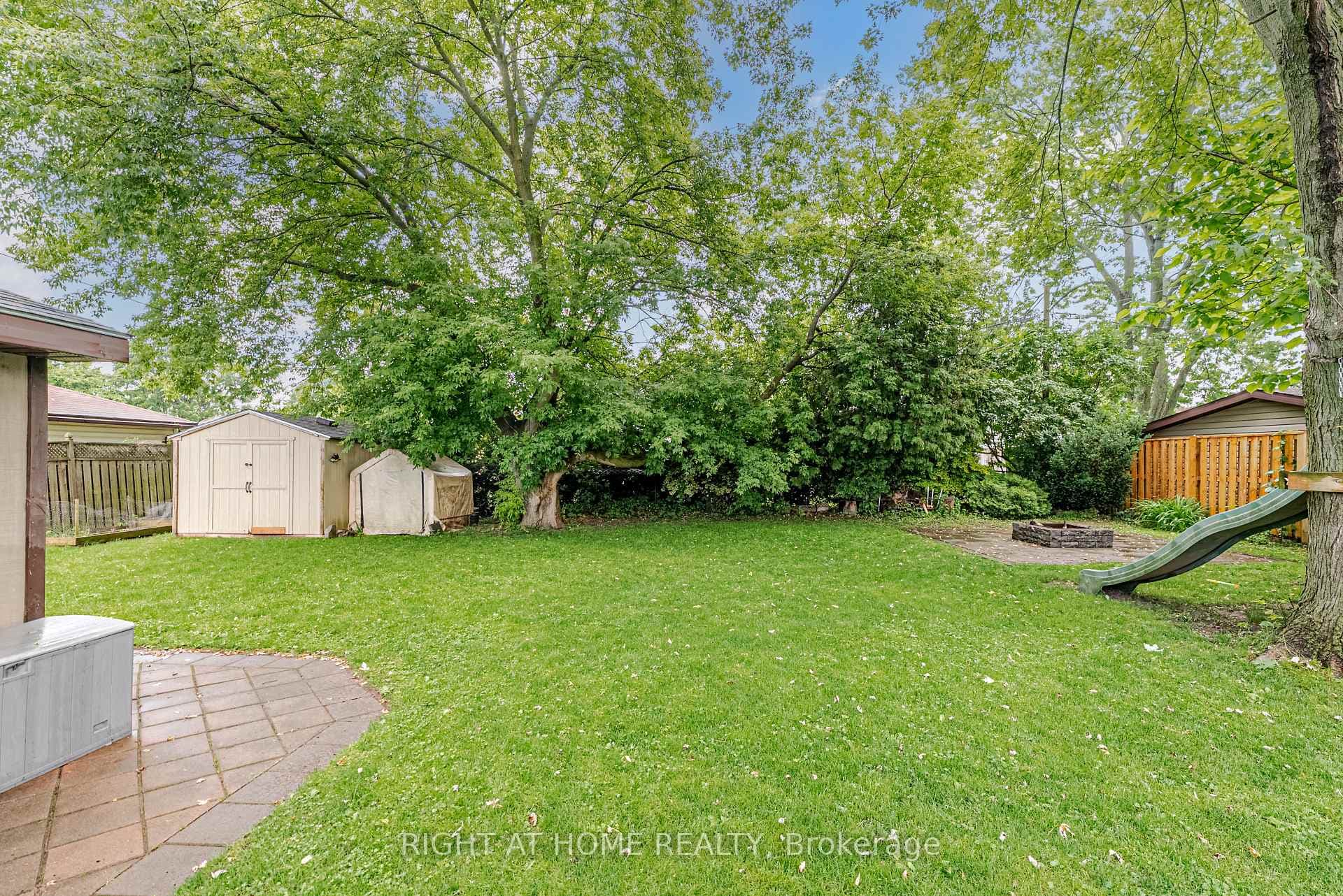 273 Alma Street photo 34