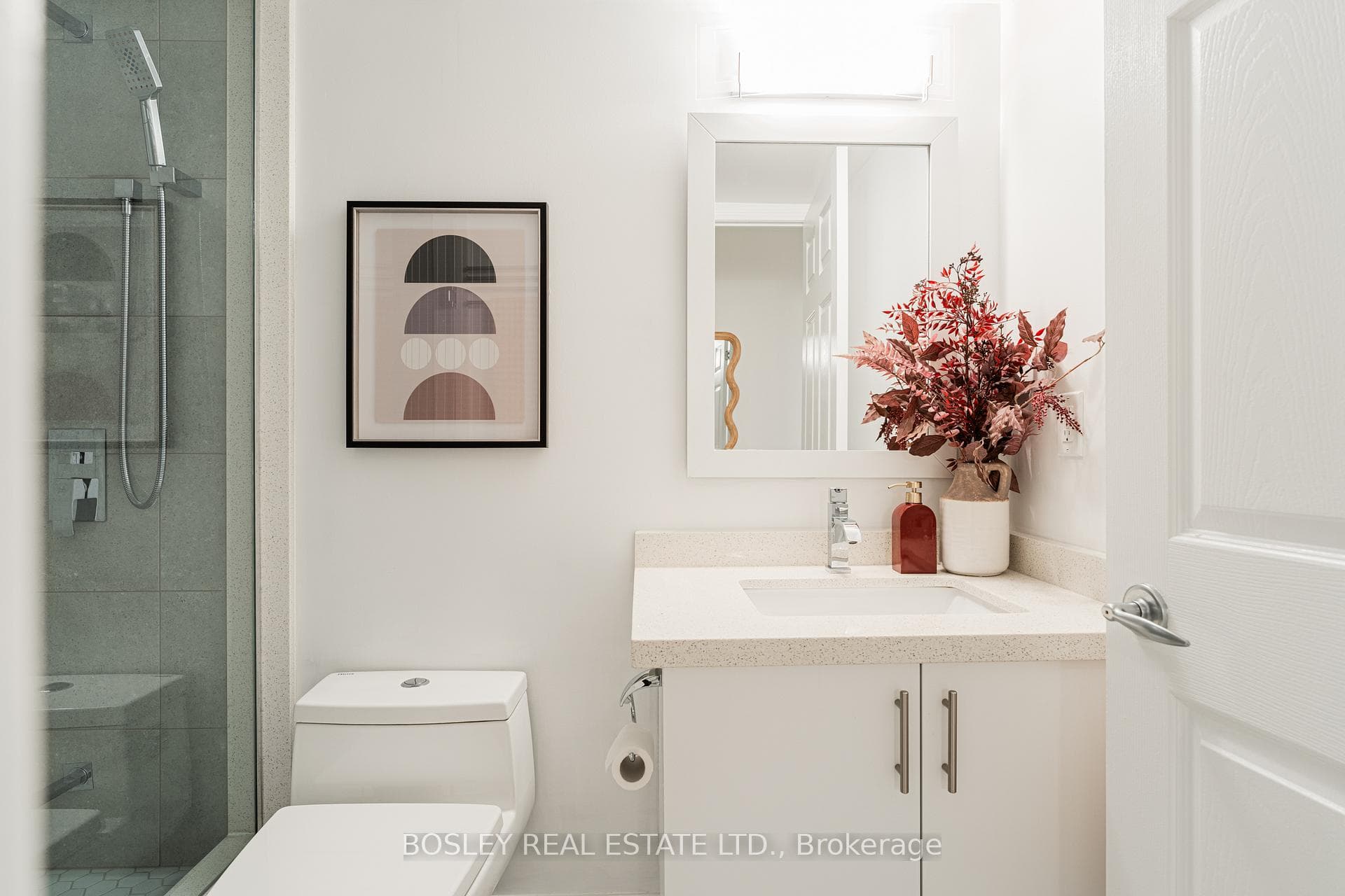 230 Queens Quay Unit 1019 photo 19