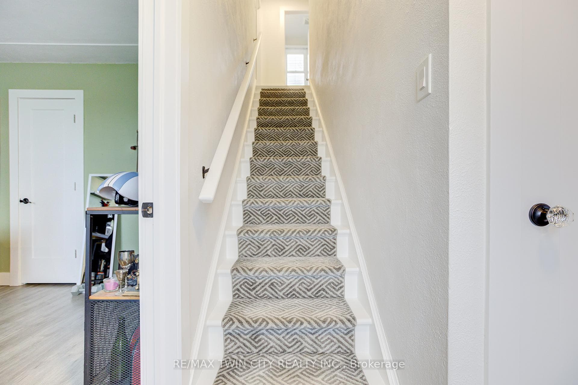 257 Ottawa Street photo 22