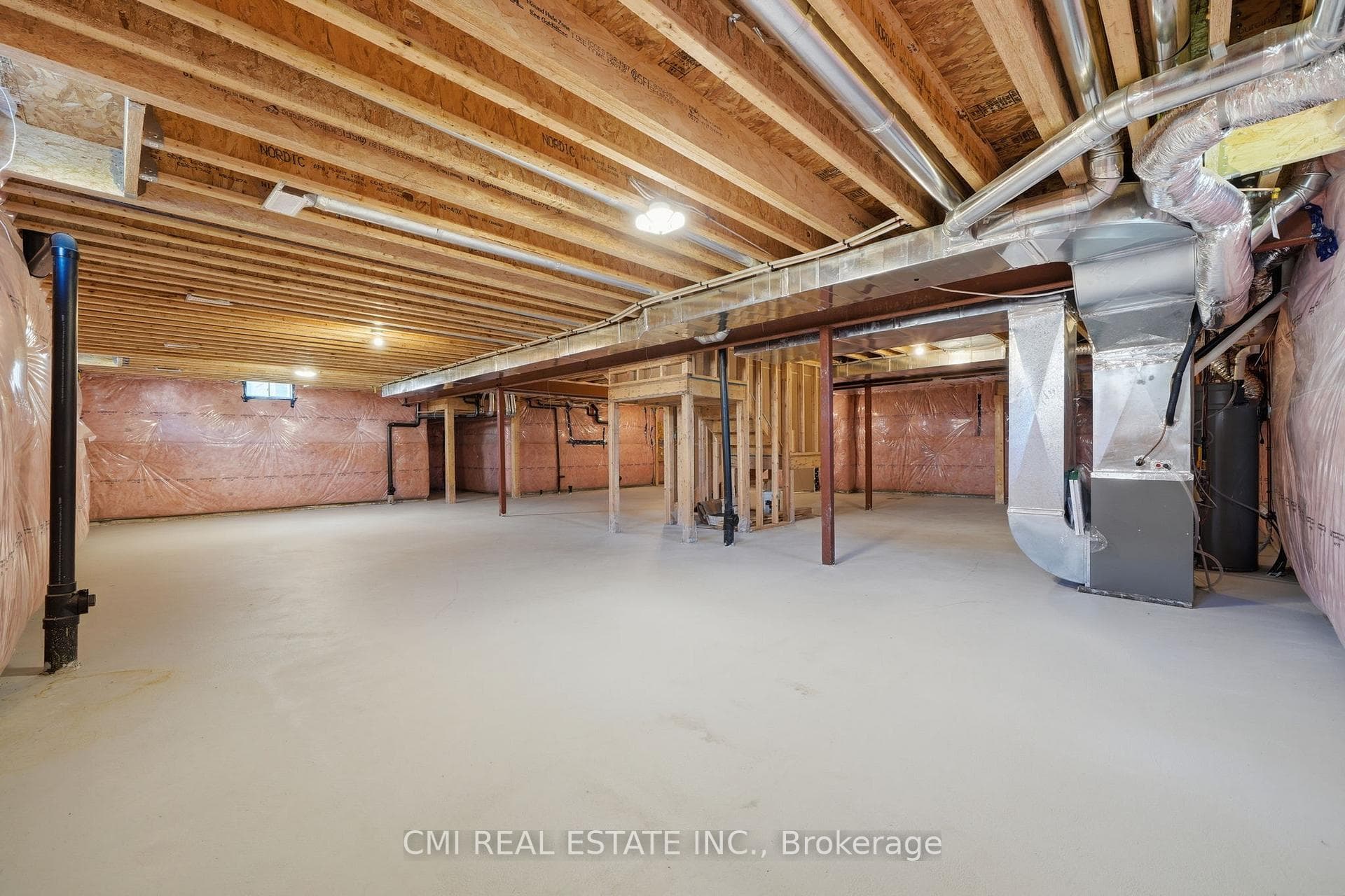 25 Bellflower Crescent photo 40