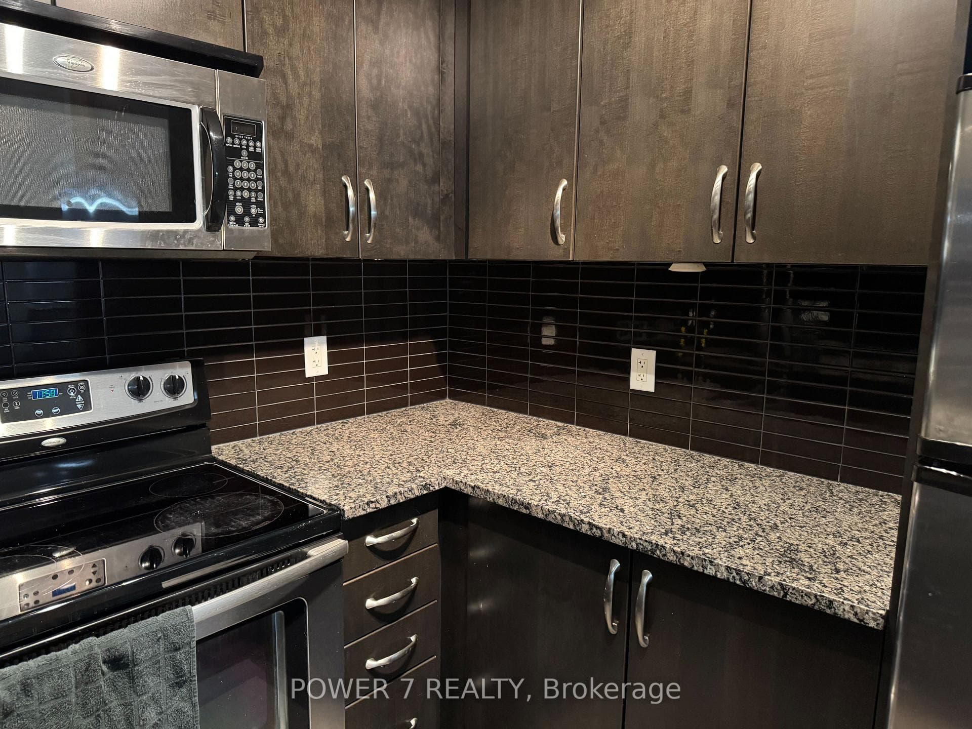 9235 Jane Street Unit 1615 photo 7