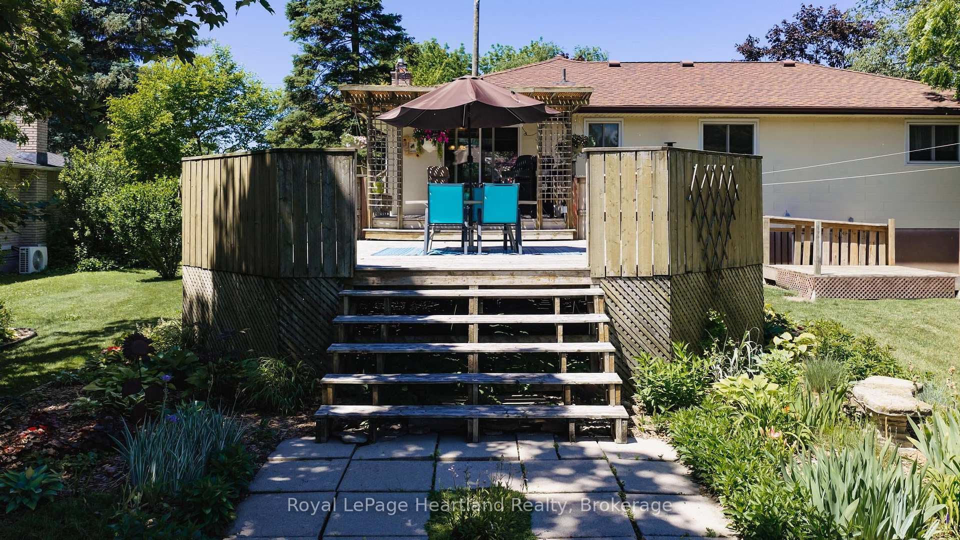 235 Hincks Street photo 35