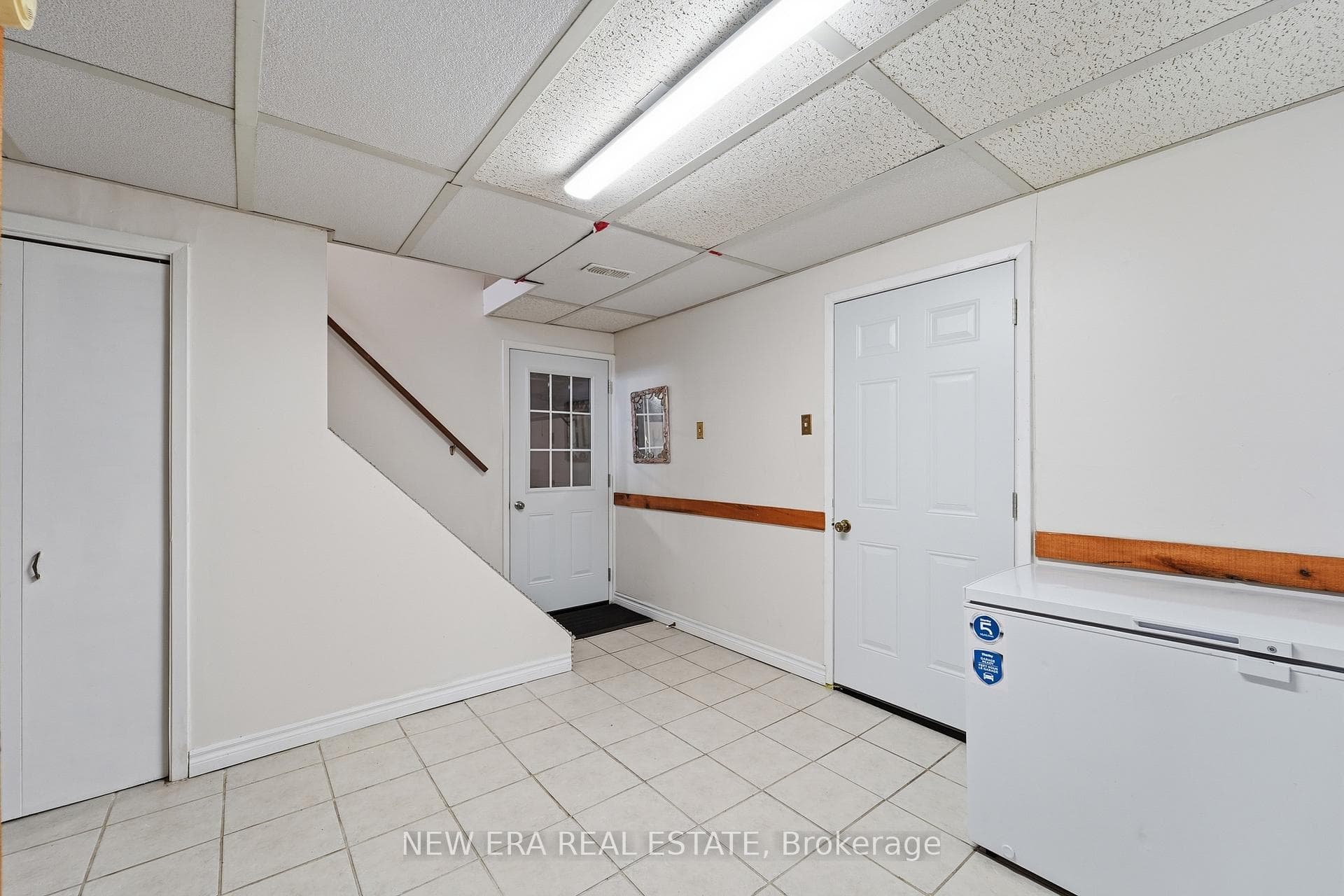 645 Hatton Avenue photo 32