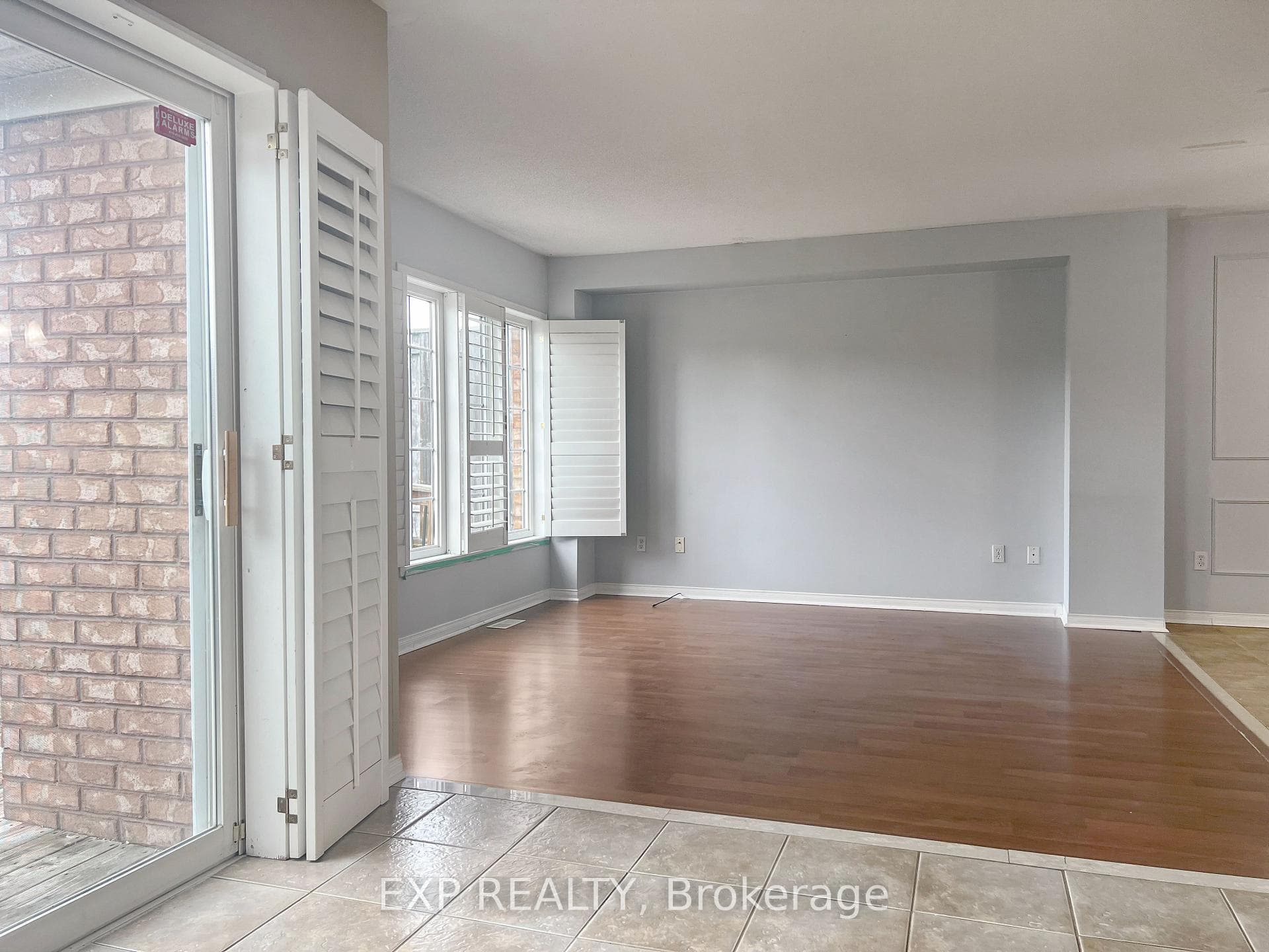 26 Millcliff Circle Unit Upper photo 8