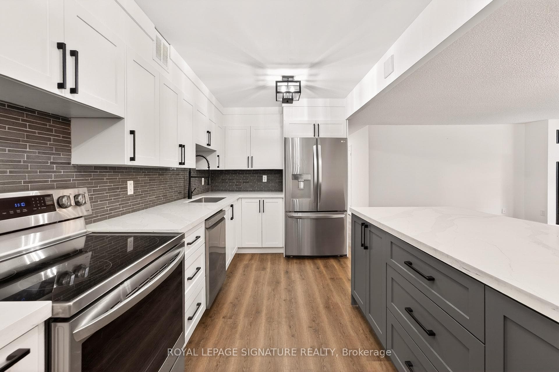 60 Inverlochy Boulevard Unit 309 photo 6