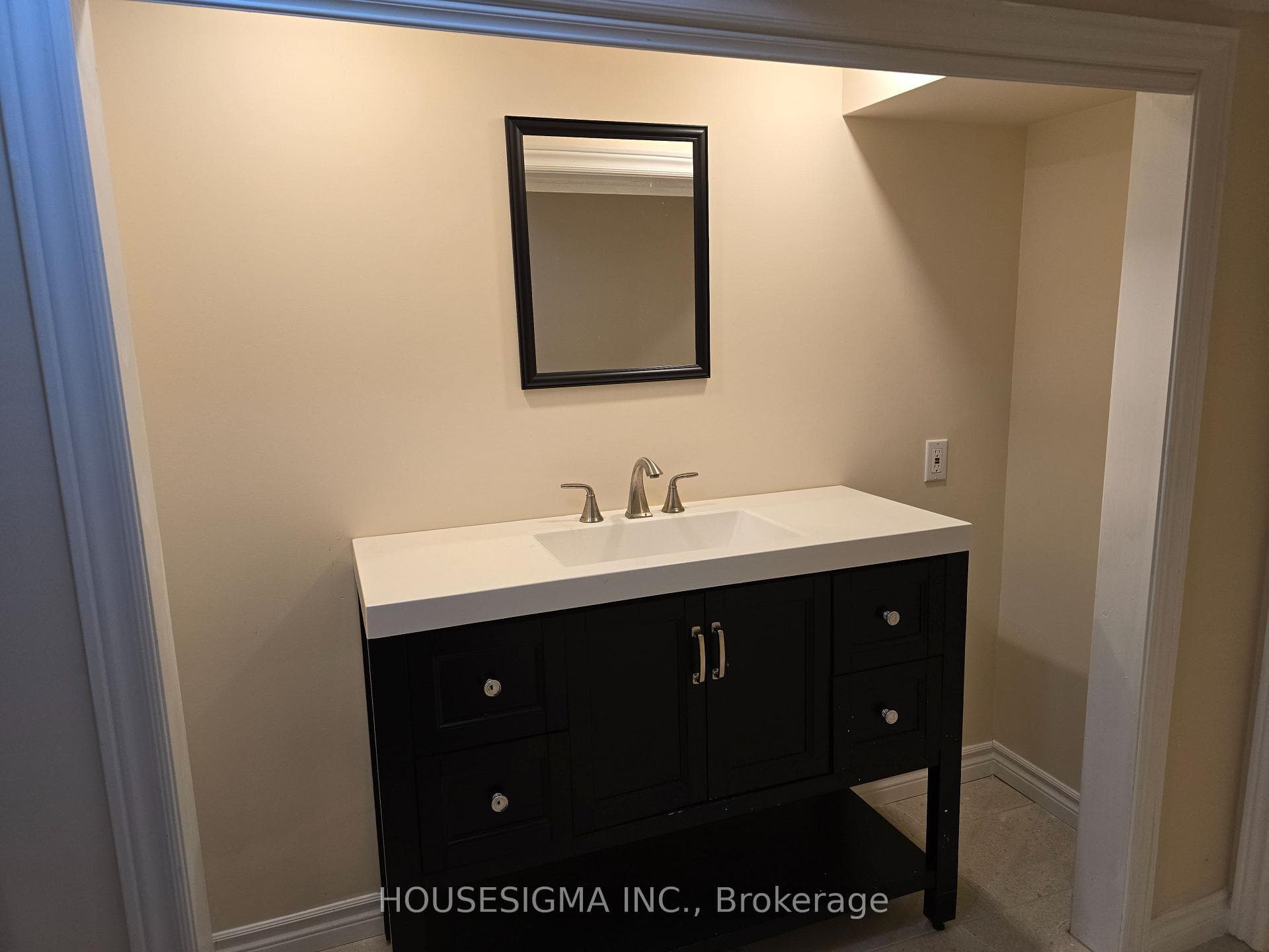 16 Tamarac Trail Unit Lower photo 6
