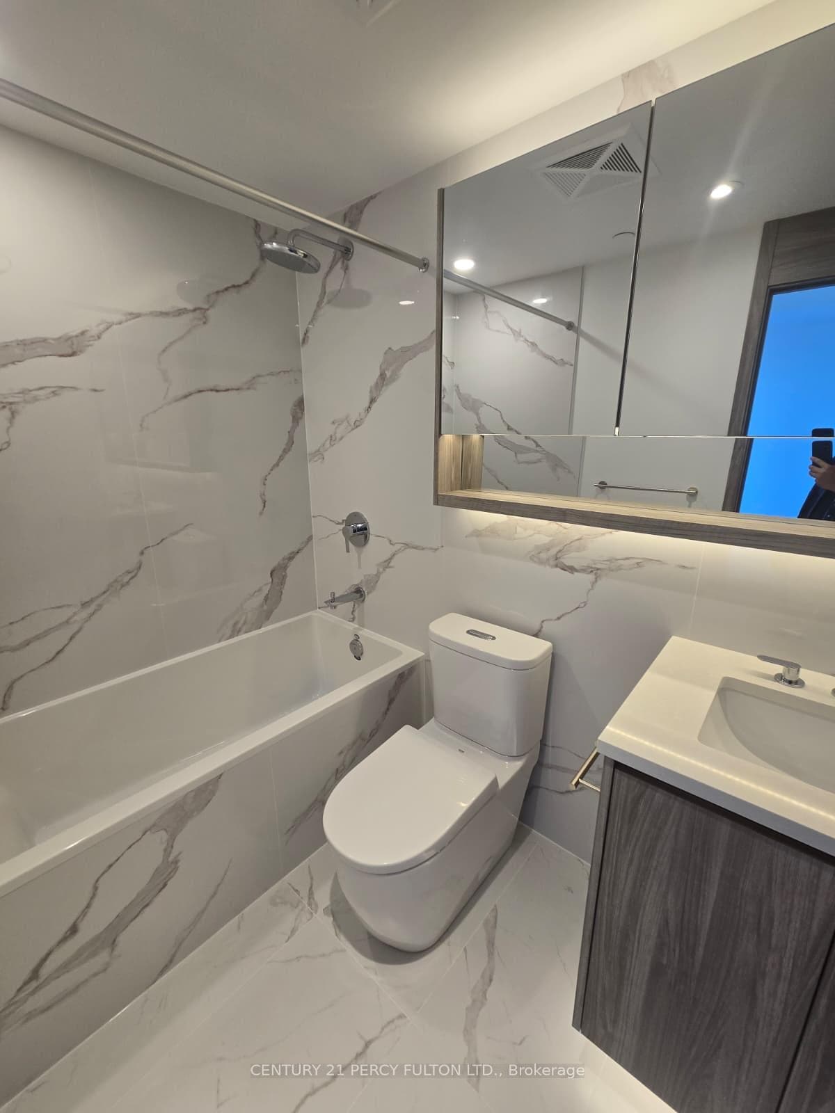 18 Esther Shiner Boulevard Unit 2011 photo 14
