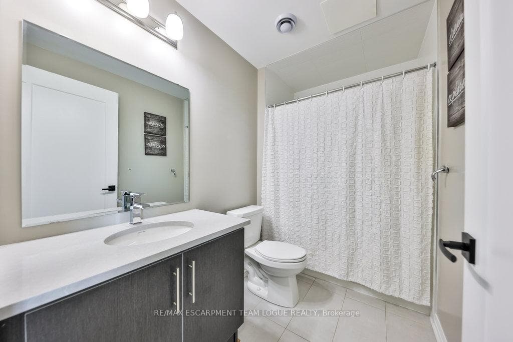 128 GROVEWOOD COMMON N/A Unit 509 photo 31