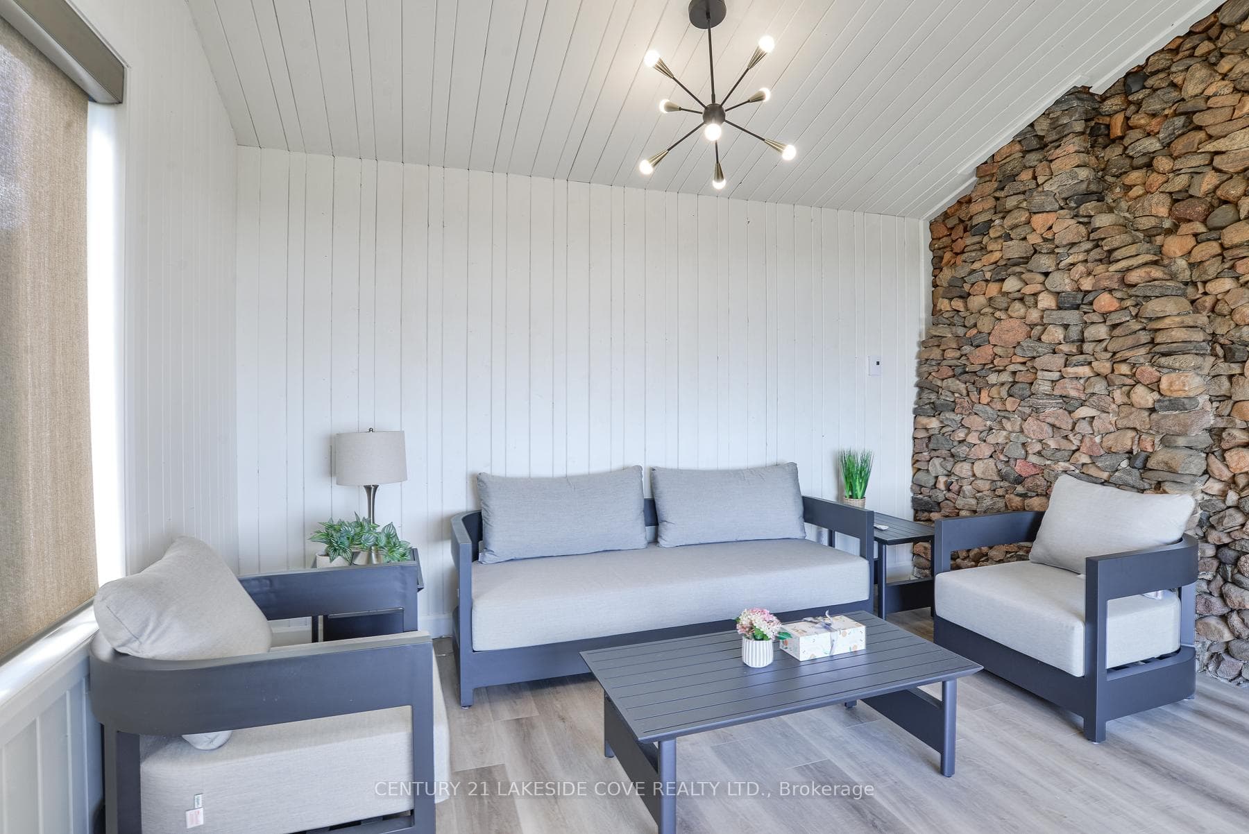 Sunroom- DEN