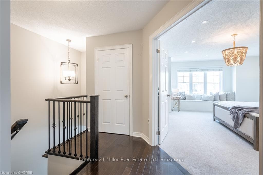 2461 ELDER Lane photo 17