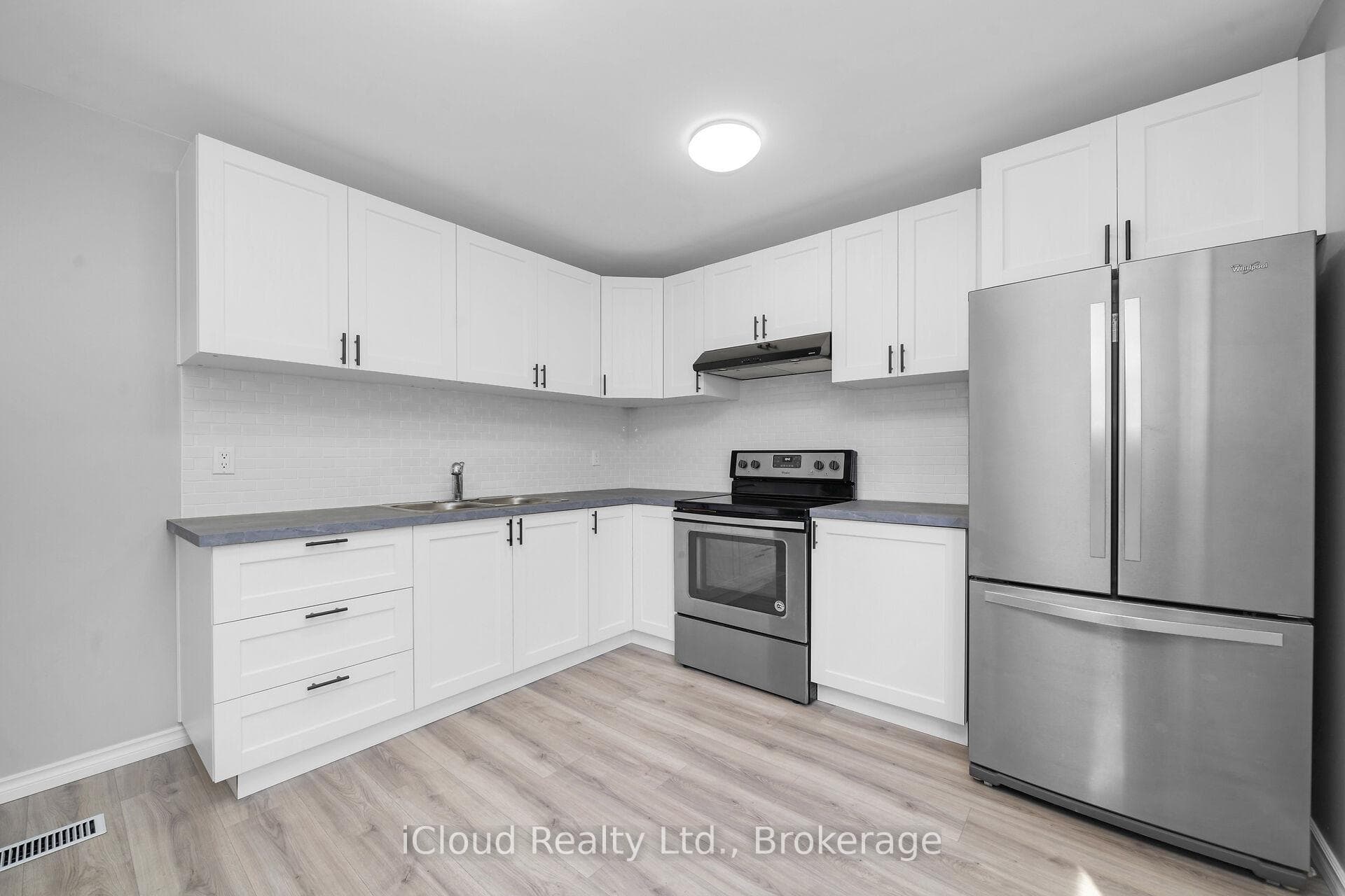 550 Childs Drive Unit 20 photo 7