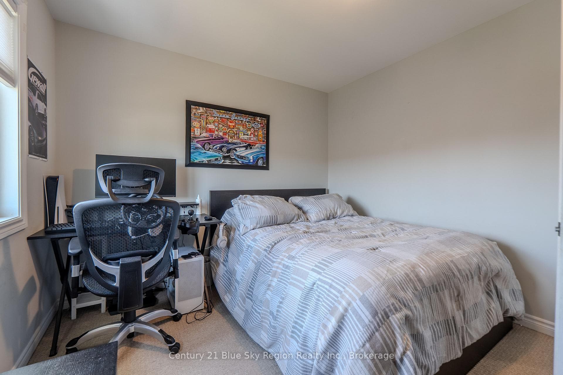 493 Norman Avenue photo 43
