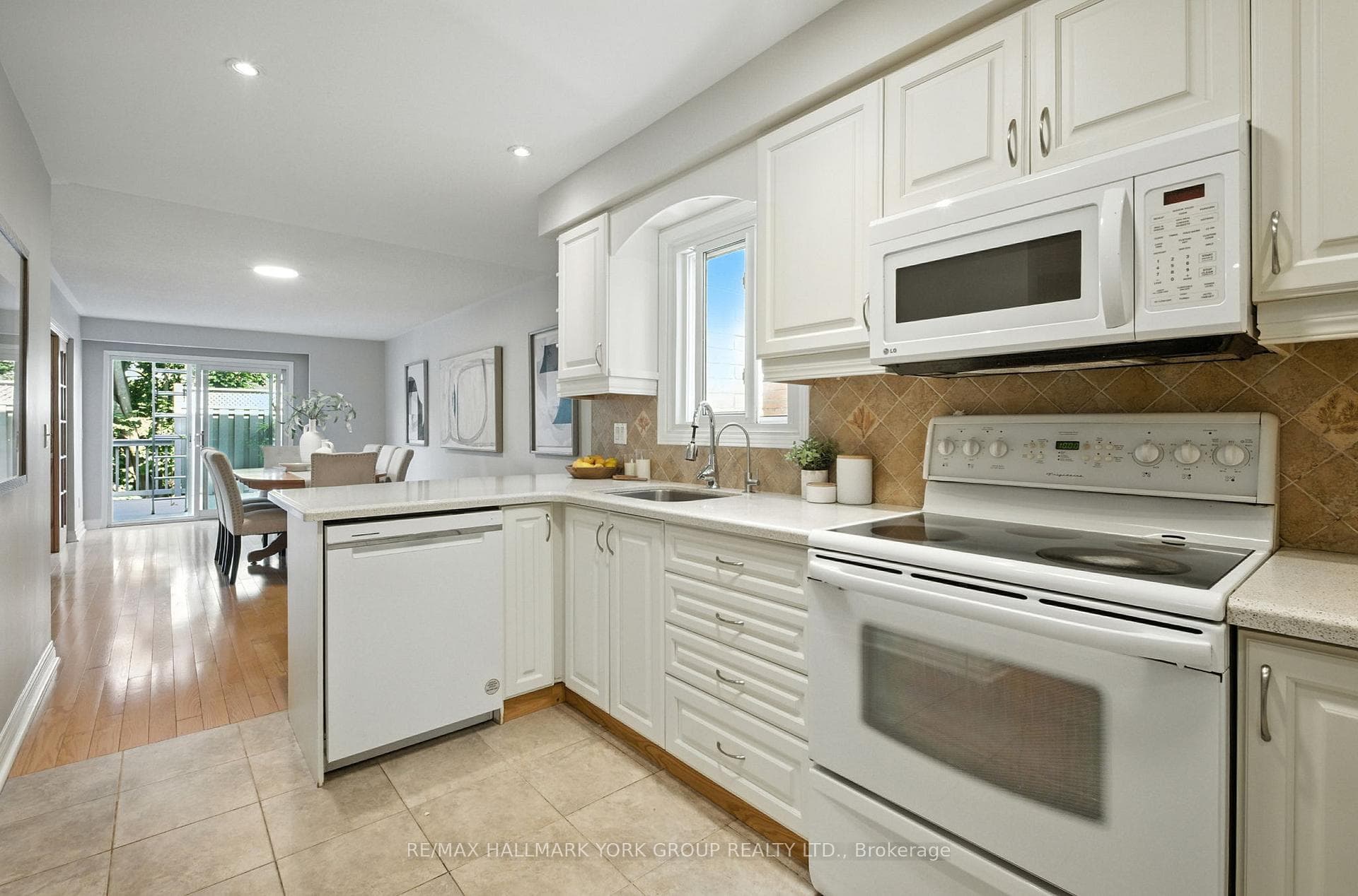 74 Bornholm Drive photo 14