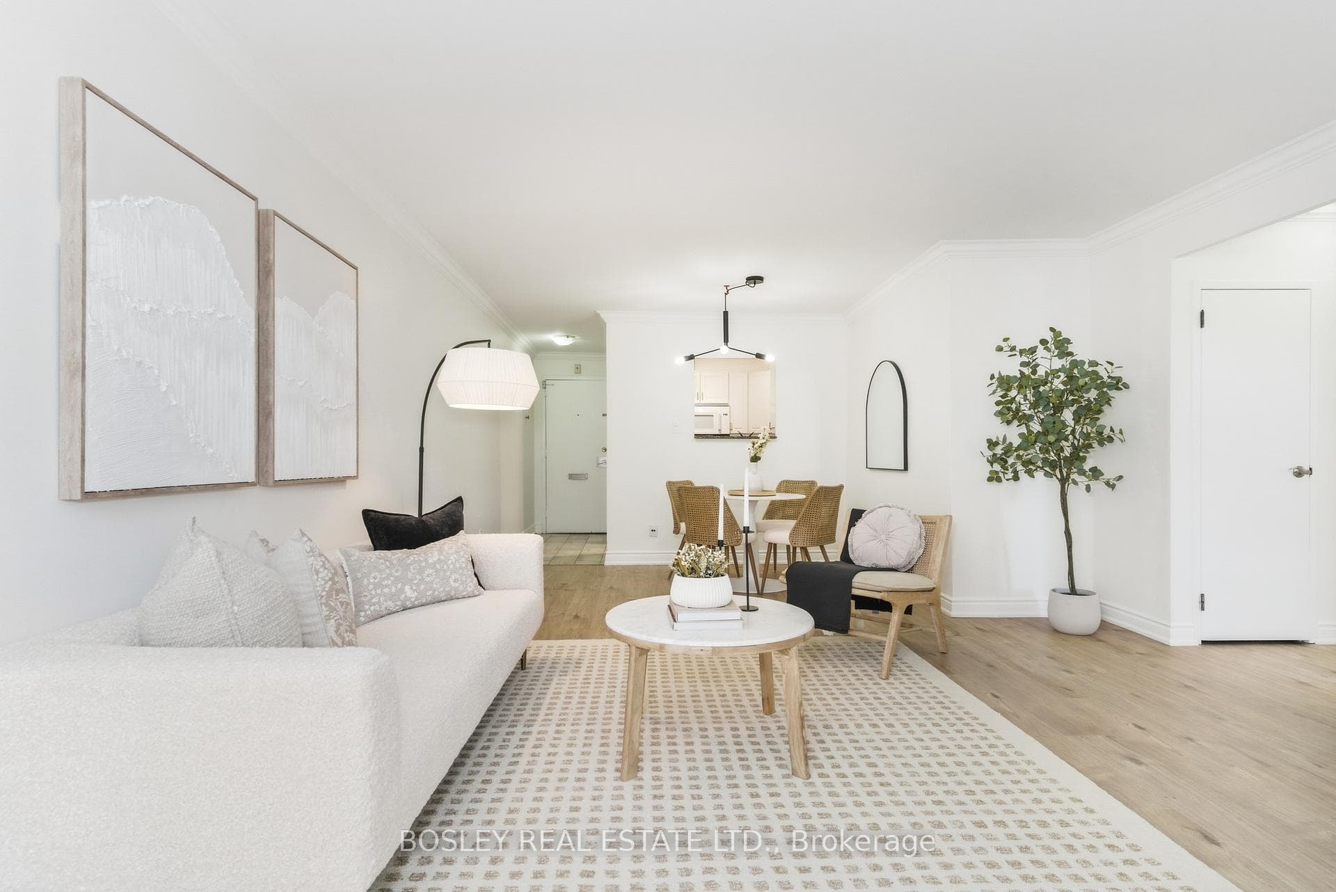 335 Lonsdale Road Unit 210 photo 5