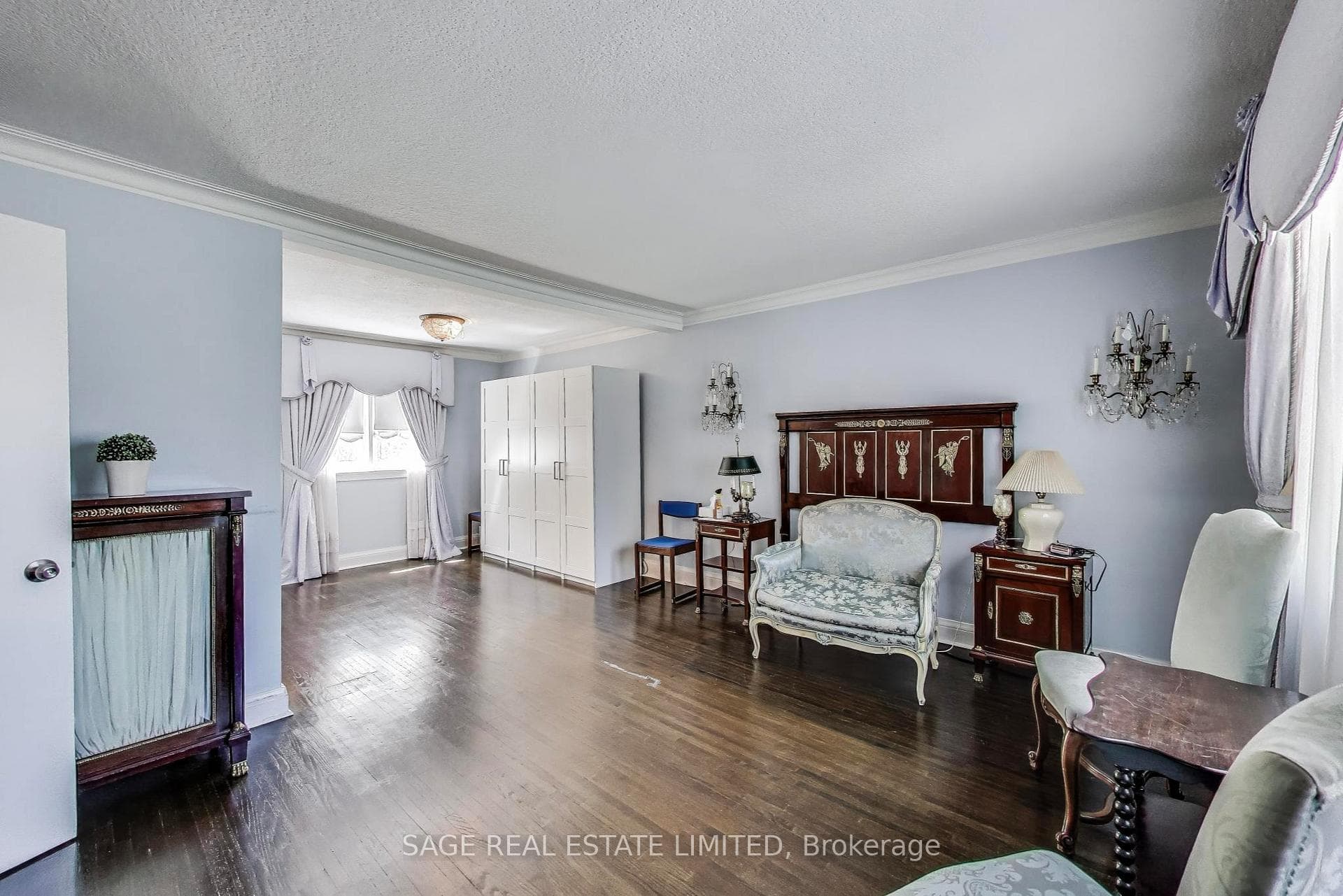 33 Kirkland Boulevard photo 4