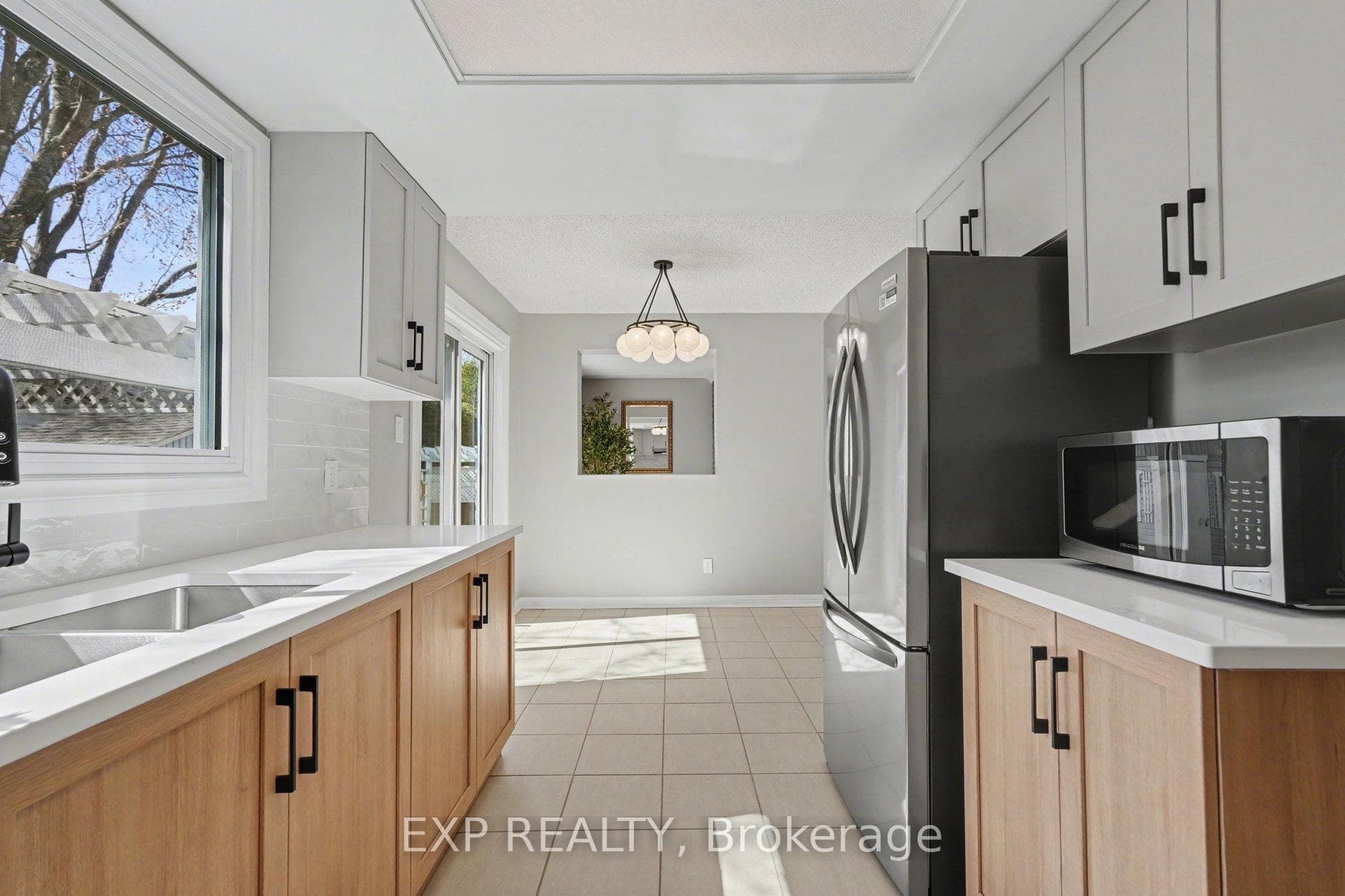 865 Acadian Gardens photo 13