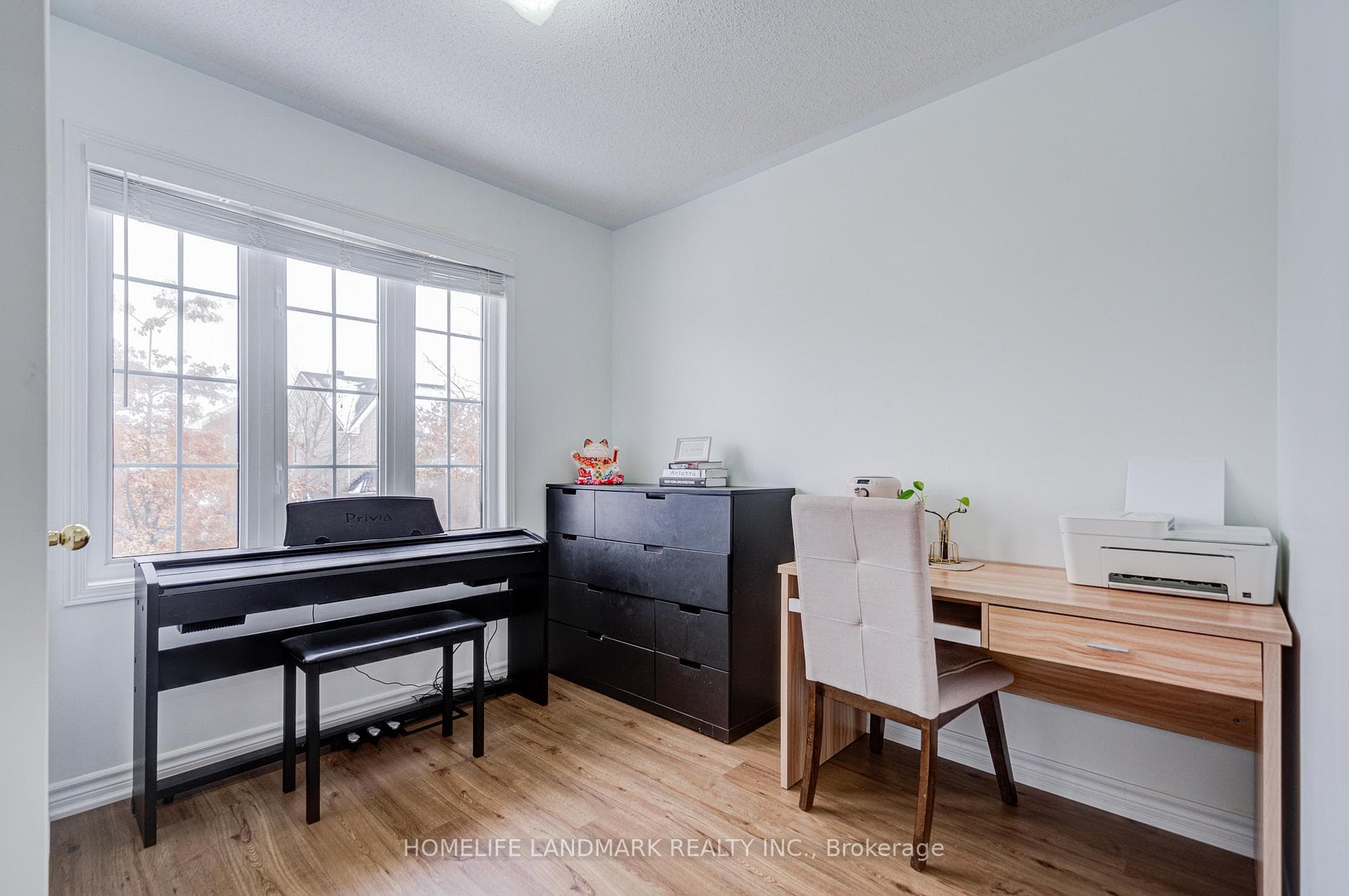 30 Richard Coulson Crescent photo 21