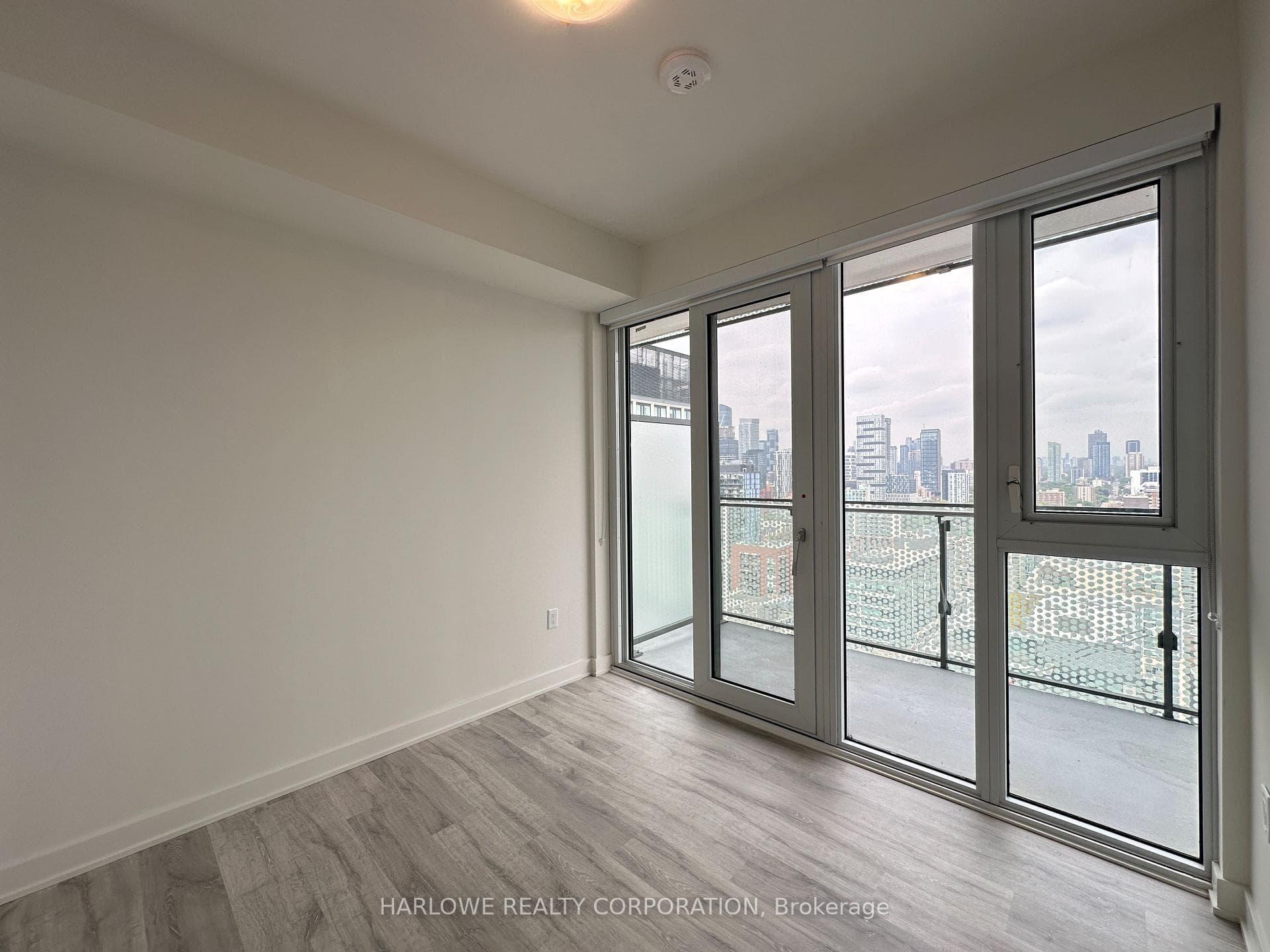135 Lower Sherbourne Street Unit 2417 W photo 5