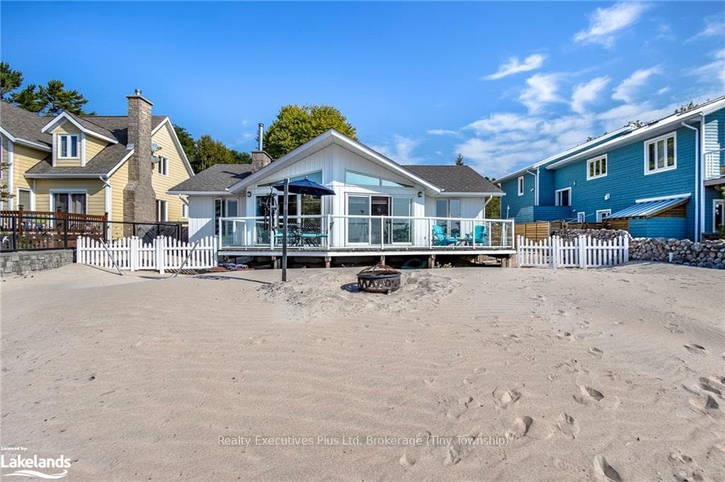 874 TINY BEACHES Road photo 11