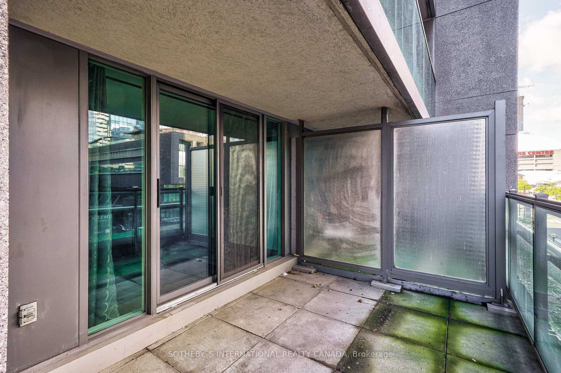 30 Grand Trunk Crescent Unit 305 photo 36