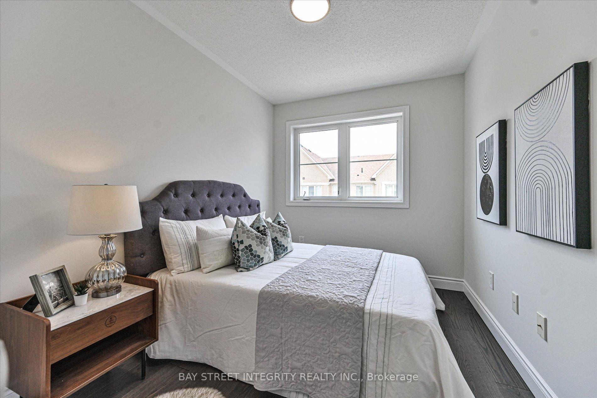 49 Victor Herbert Way photo 24