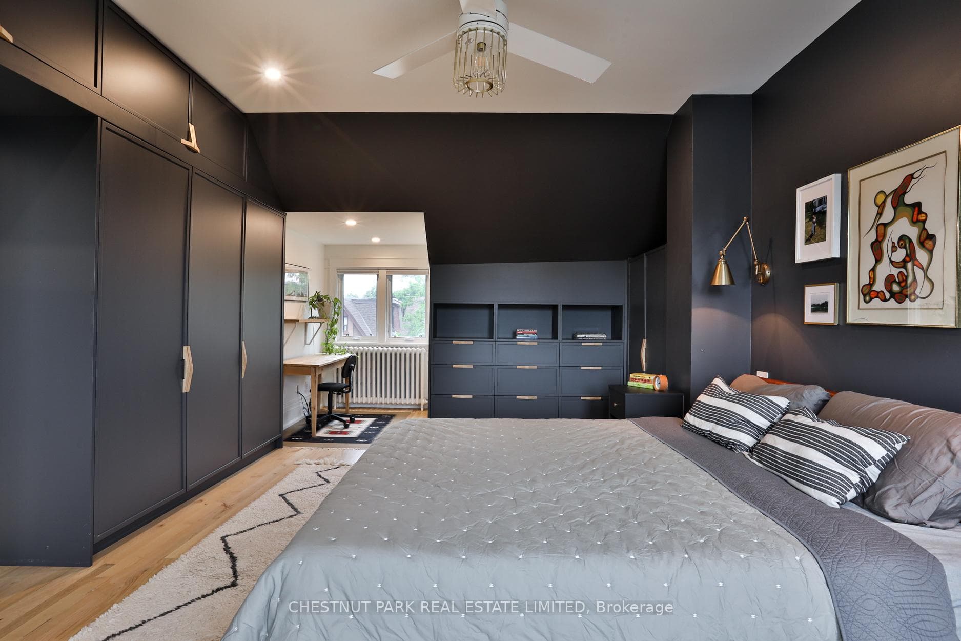 329 Crawford Street photo 26