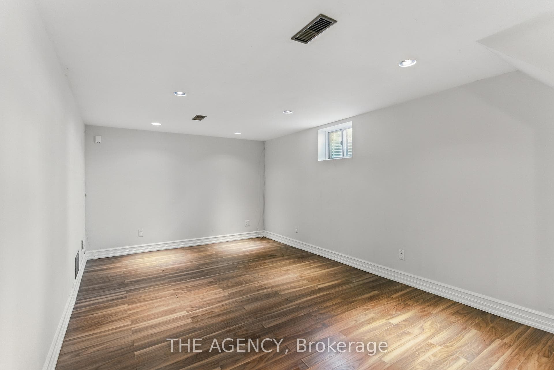 40 Butterworth Avenue photo 13