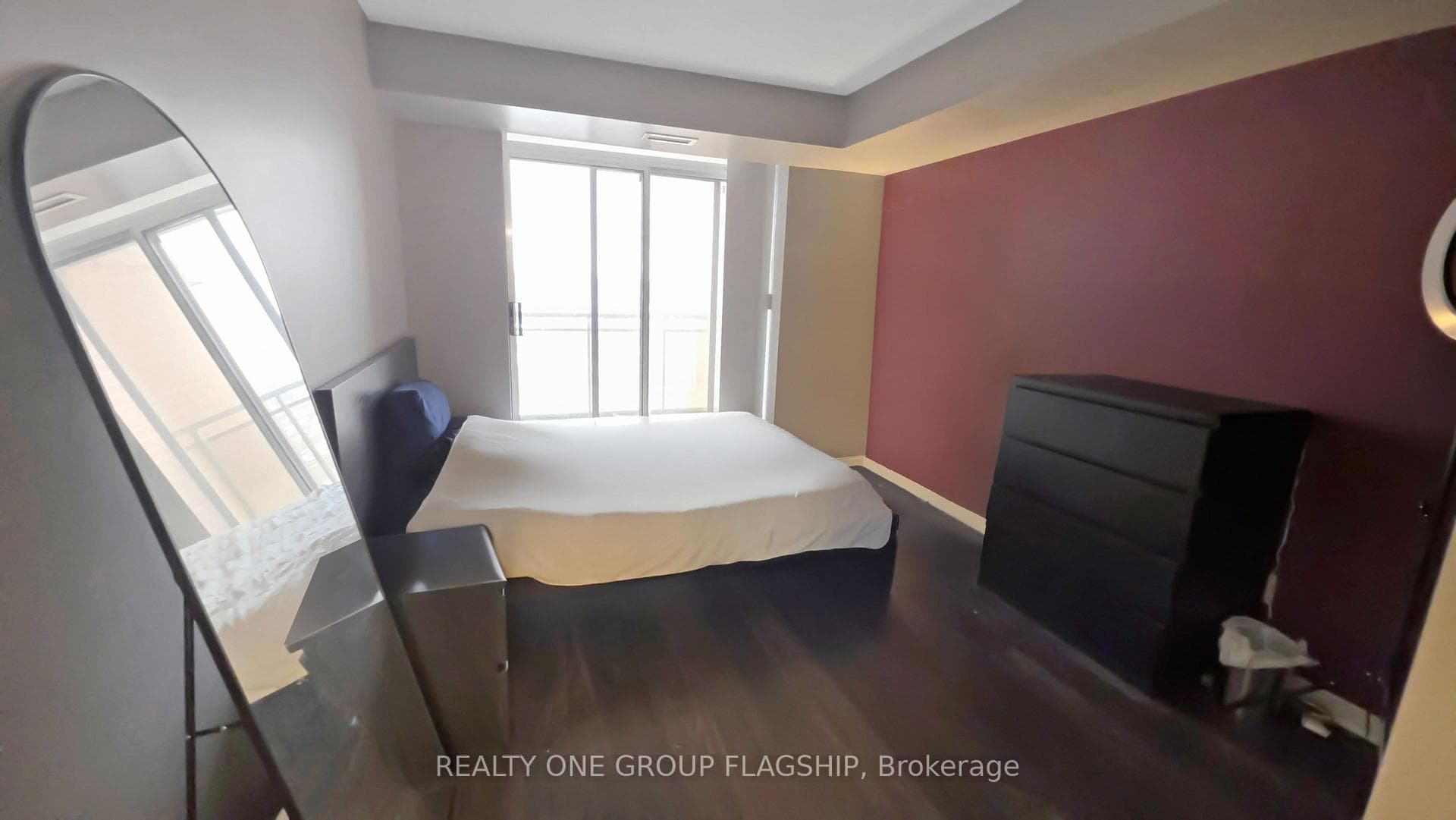 75 King William Crescent Unit 812 photo 16