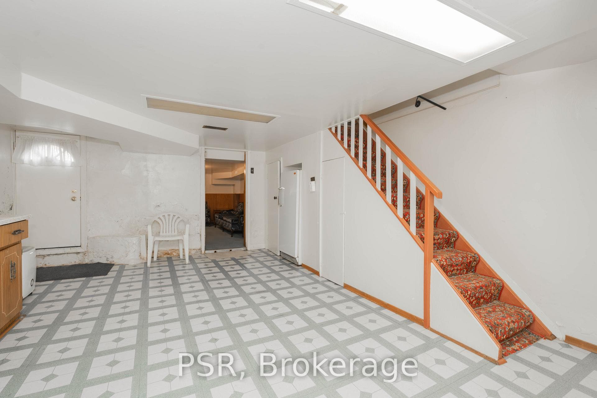 215 Markham Street photo 7