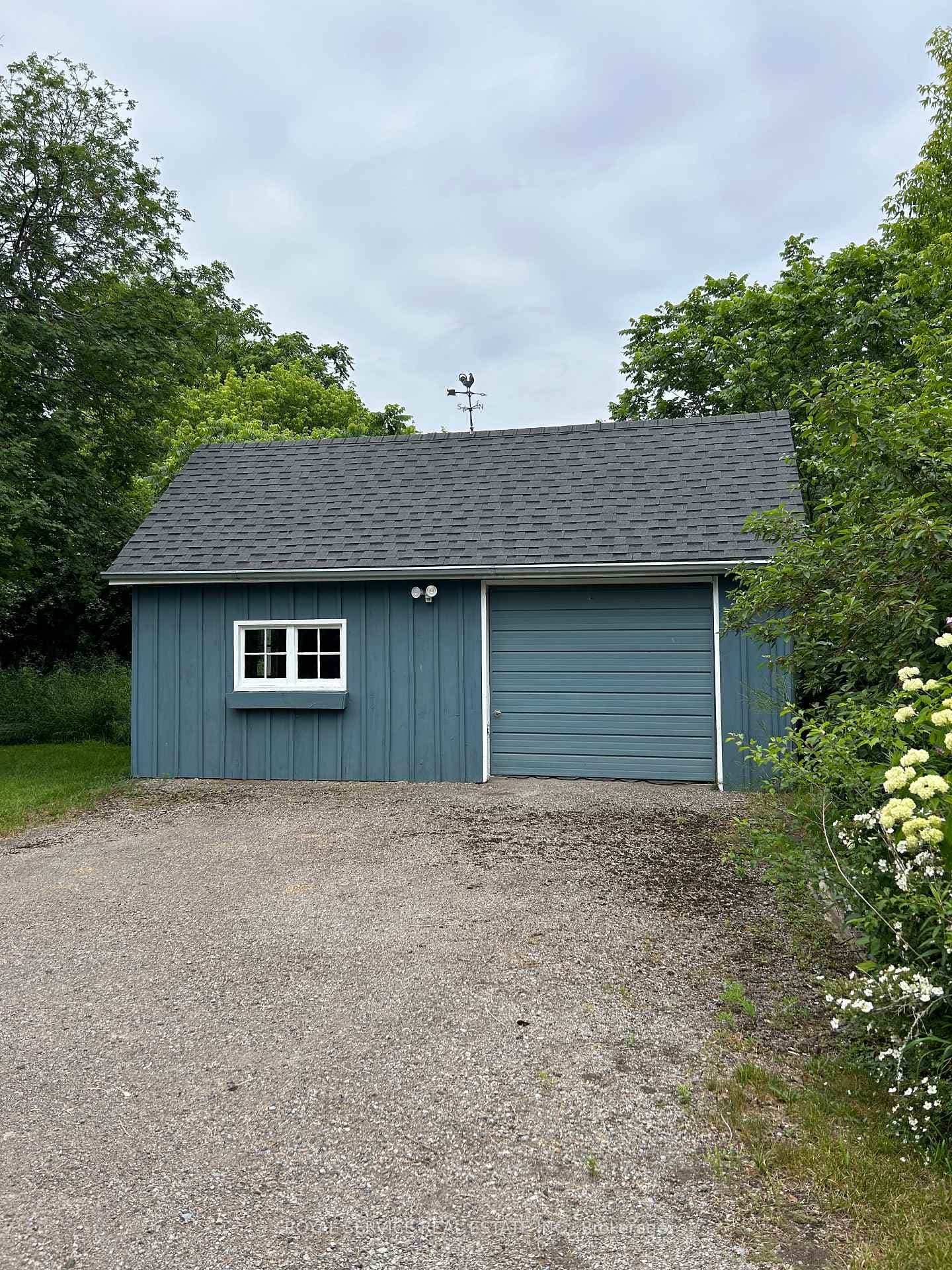 1144 Brand Road photo 3