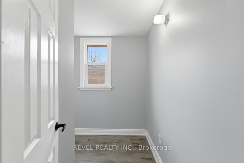 44 Jefferson Avenue photo 30