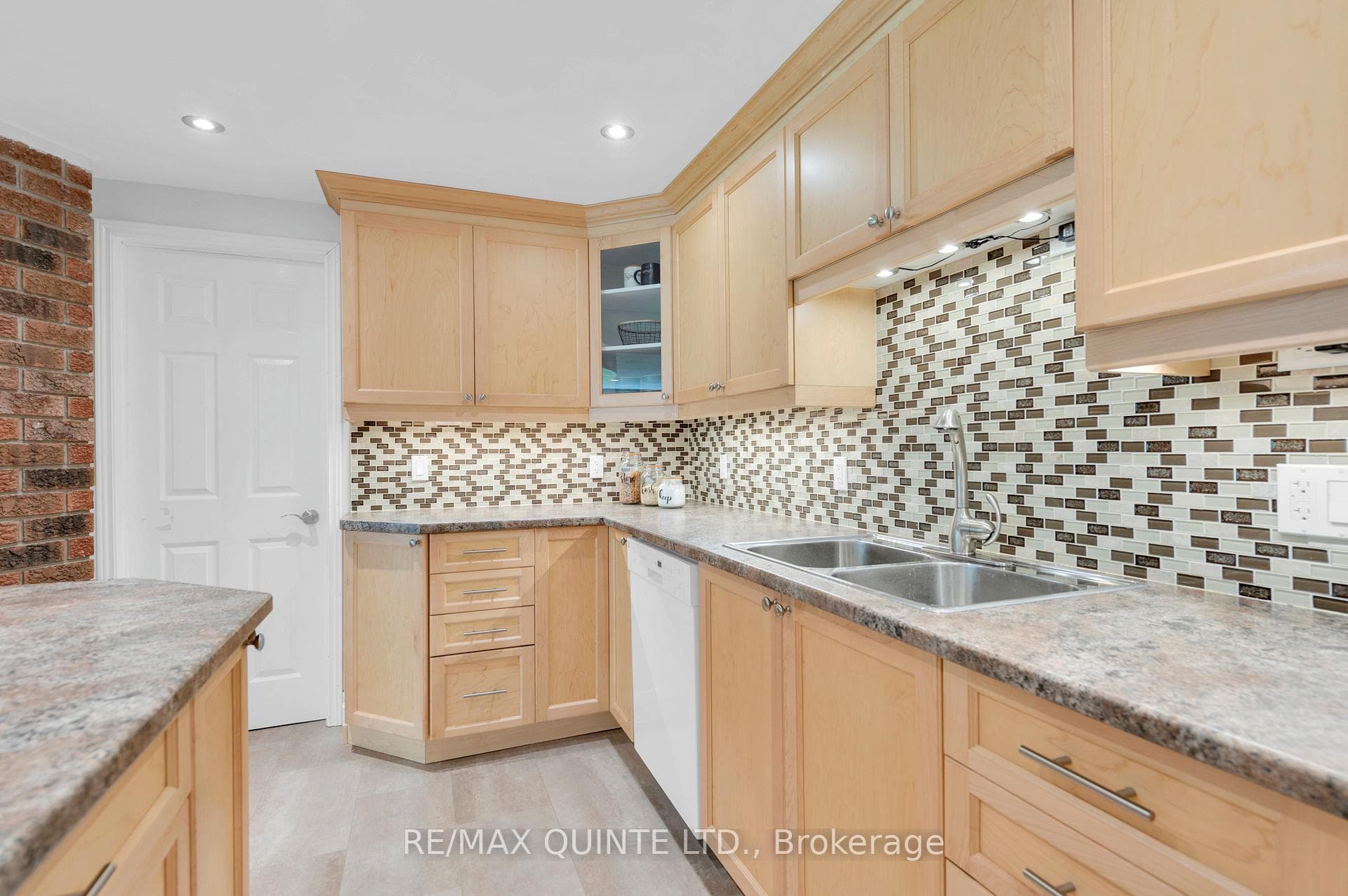 226 Boulton Road photo 22