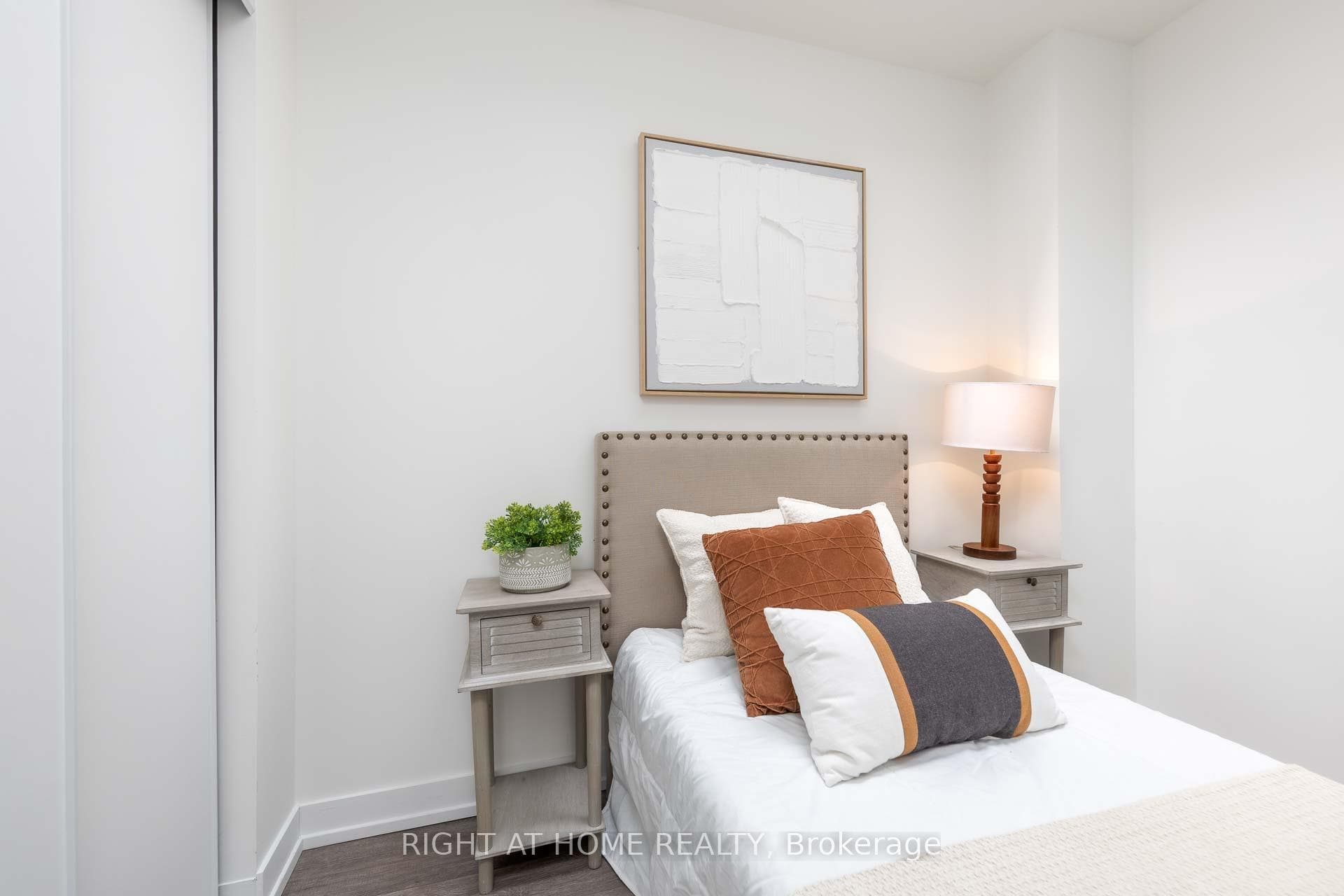 871 Sheppard Avenue Unit 33 photo 23