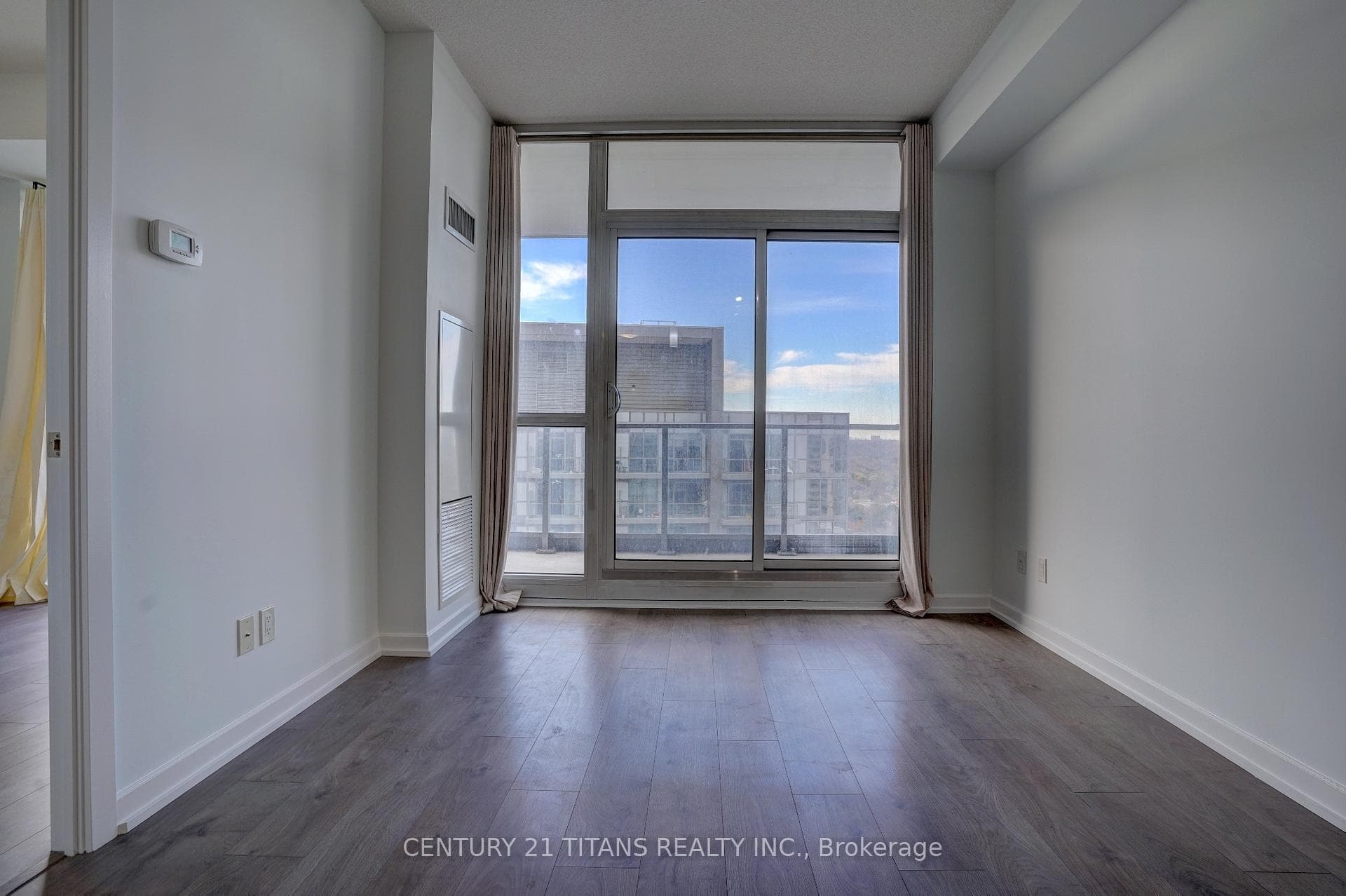 56 Forest Manor Road Unit 1305 photo 14