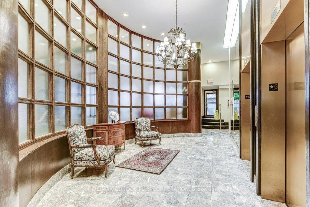 40 Rosehill Avenue Unit 301 photo 9
