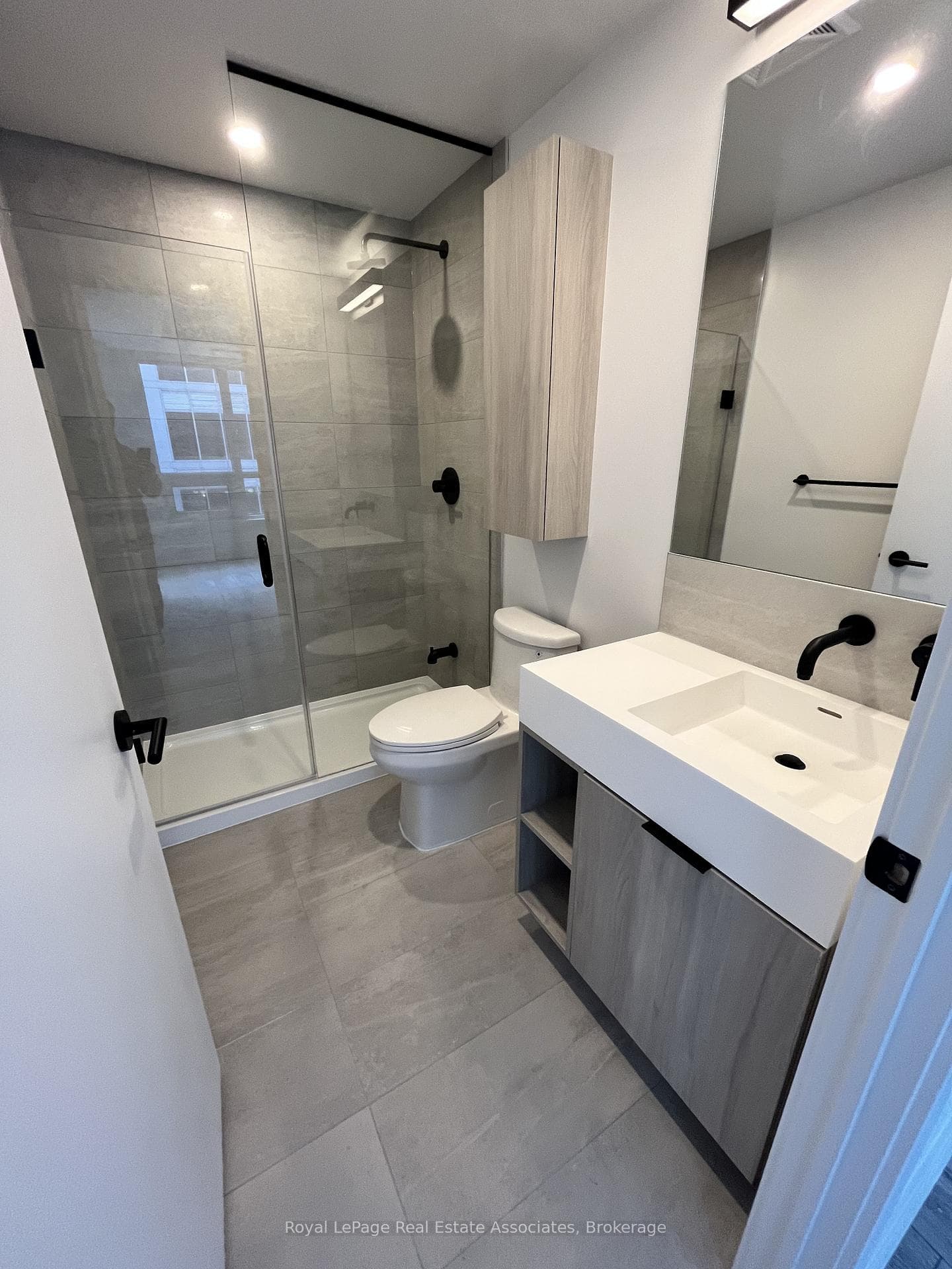 108 Peter Street Unit 906 photo 15